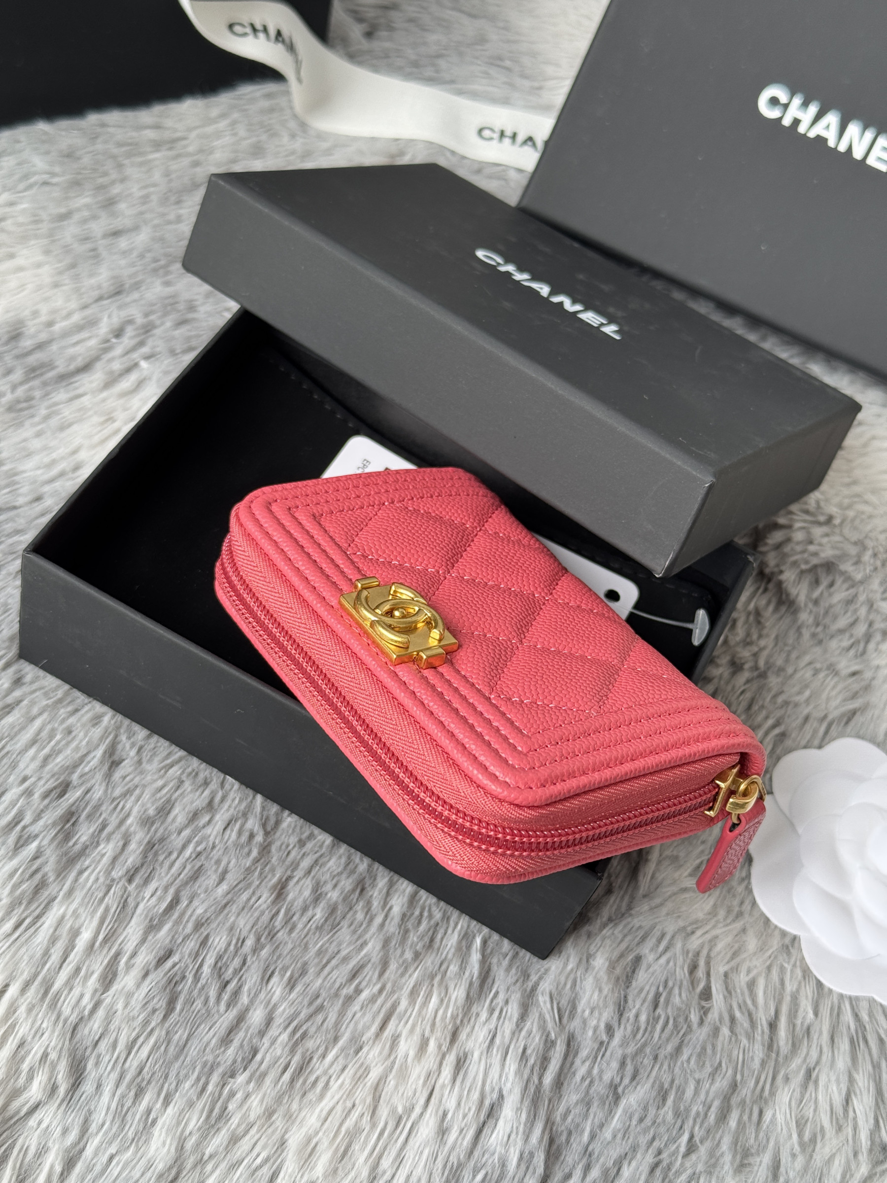 Ch**el boy zip around coin purse wallet a80602 7.5x11cm
