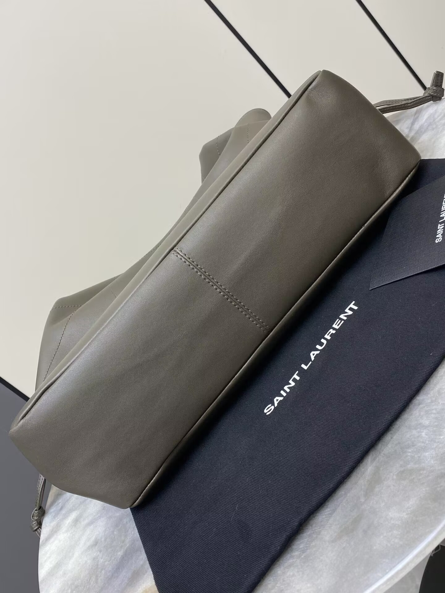 Y51 JAMIE SHOPPING in Lambskin 35x35x10cm