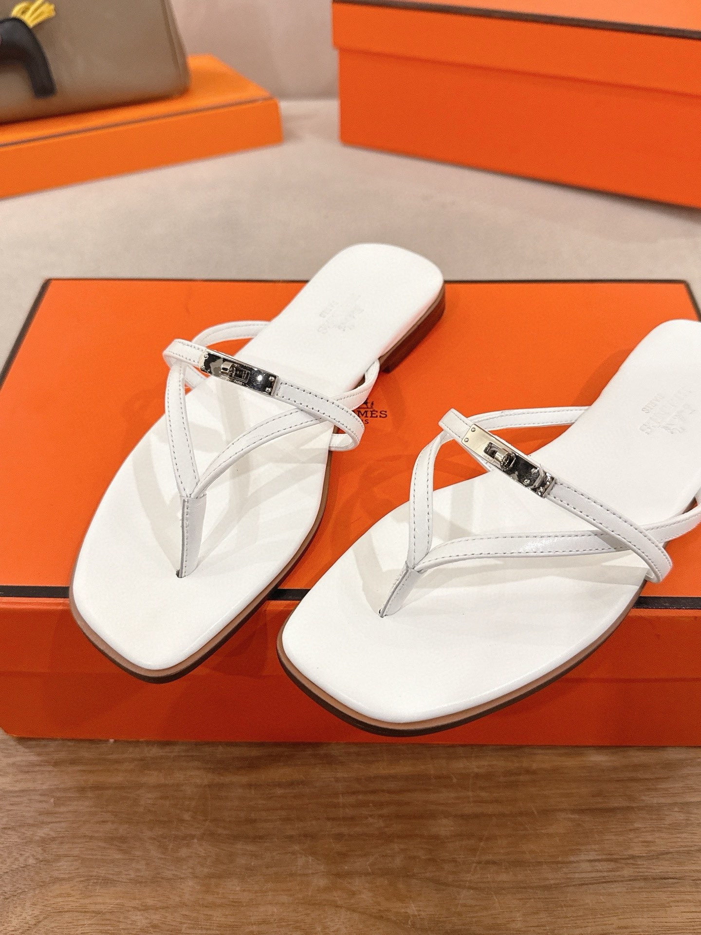 UA Hermès Miss Sandals