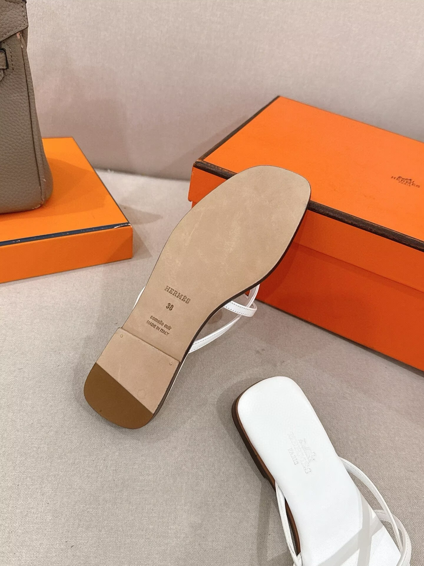 UA Hermès Miss Sandals