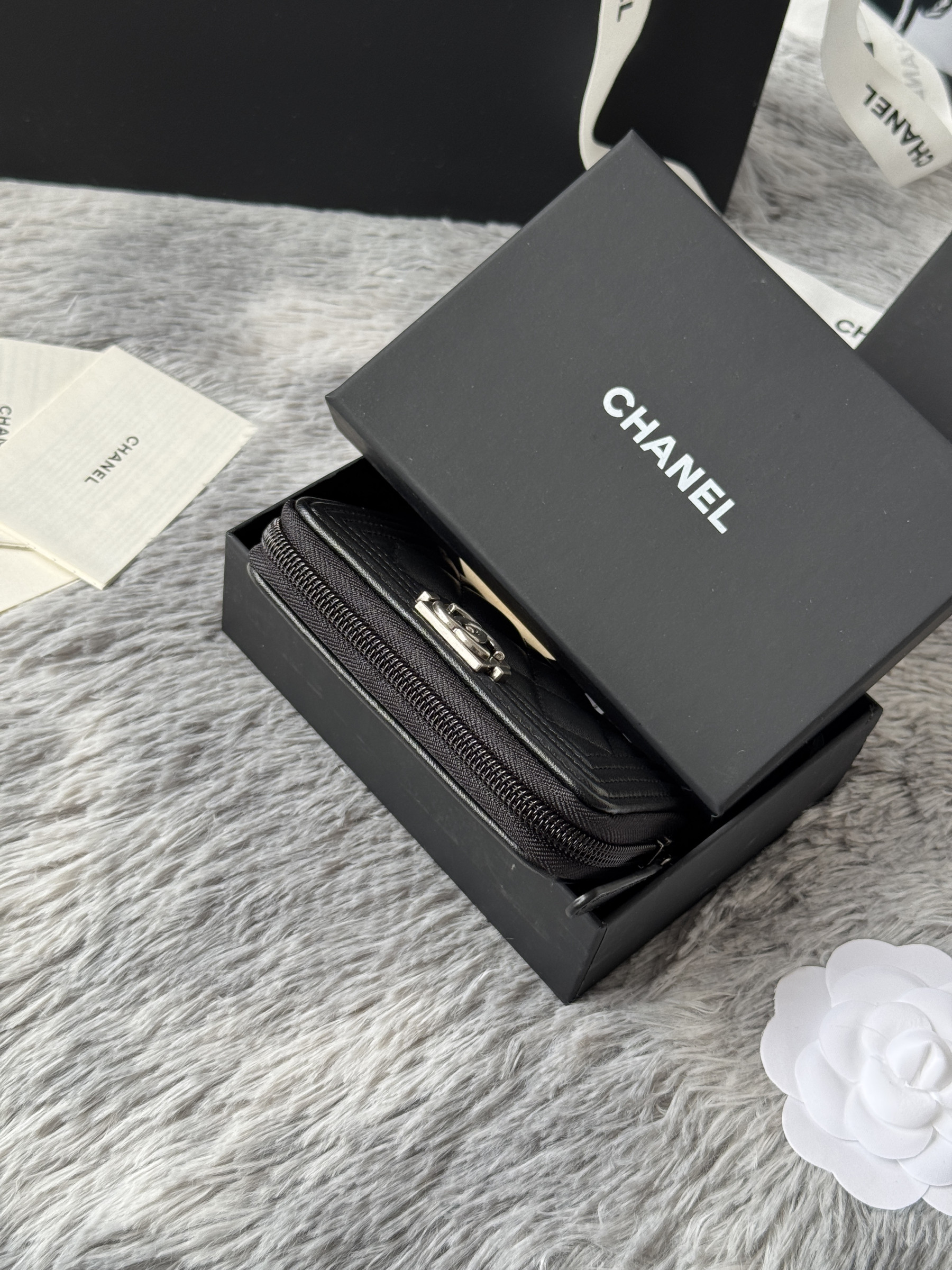 Ch**el boy zip around coin purse wallet a80602 7.5x11cm