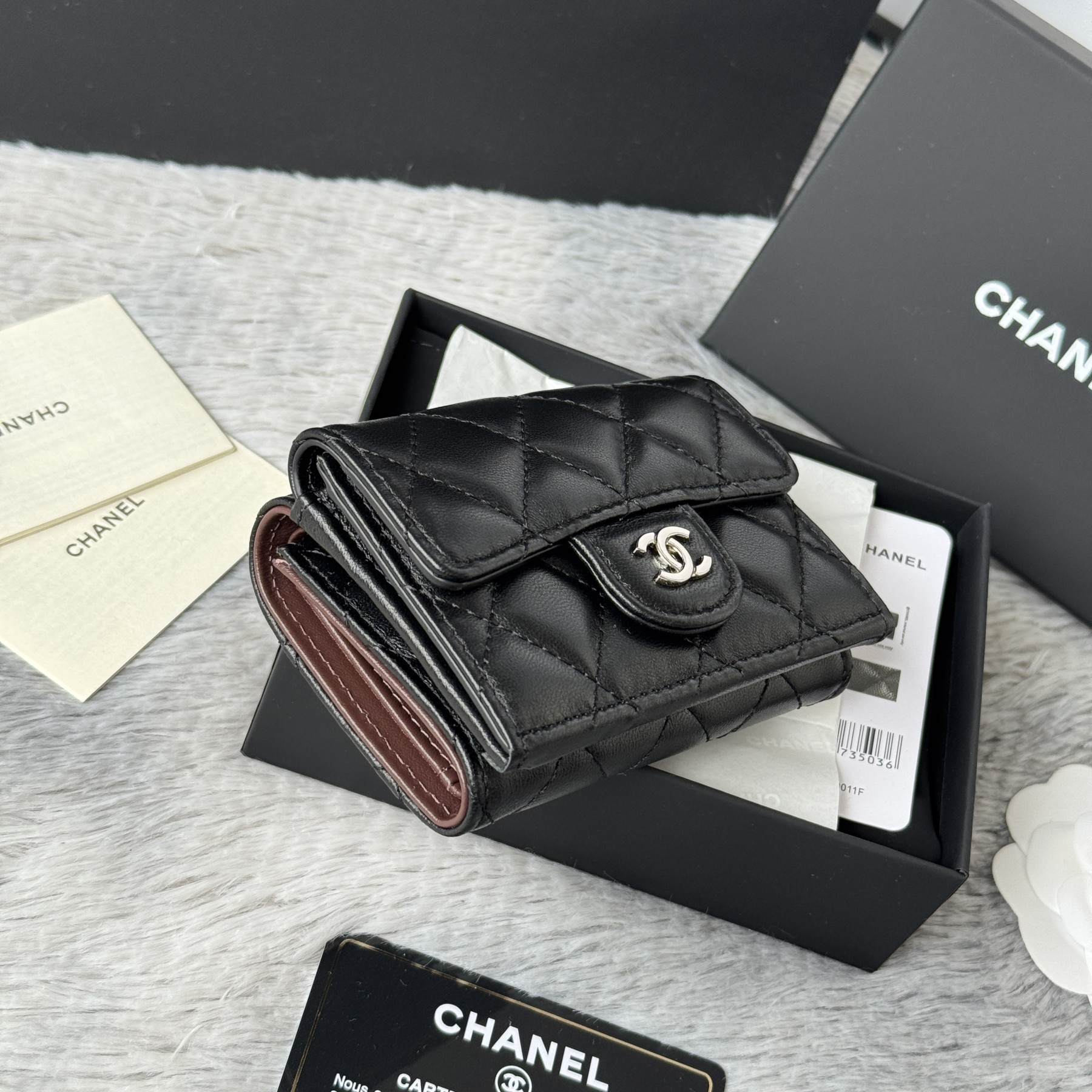 Ch**el card holder 10.5x7.5x3cm