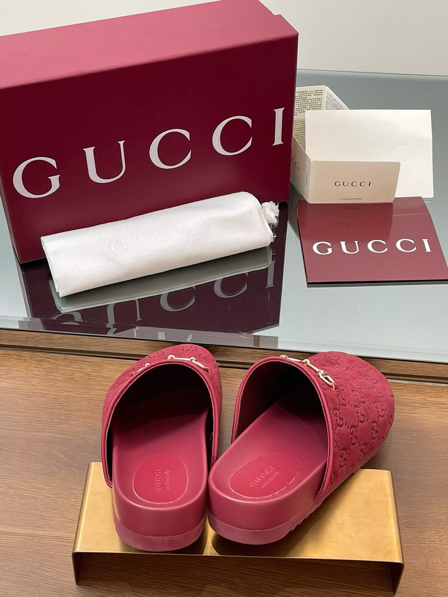 UA Gucci Women