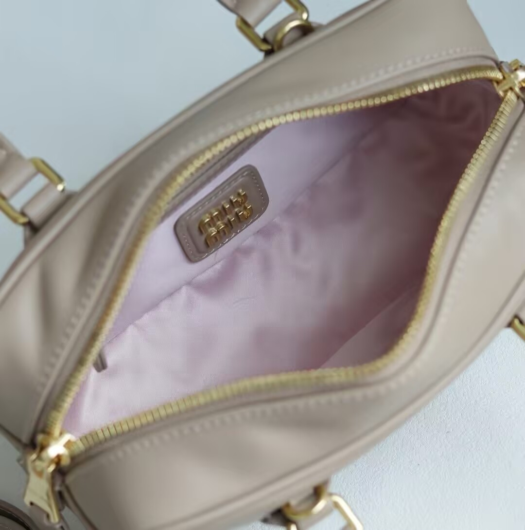 MIU MIU Arcadie leather bag 10.5x22x7.5cm
