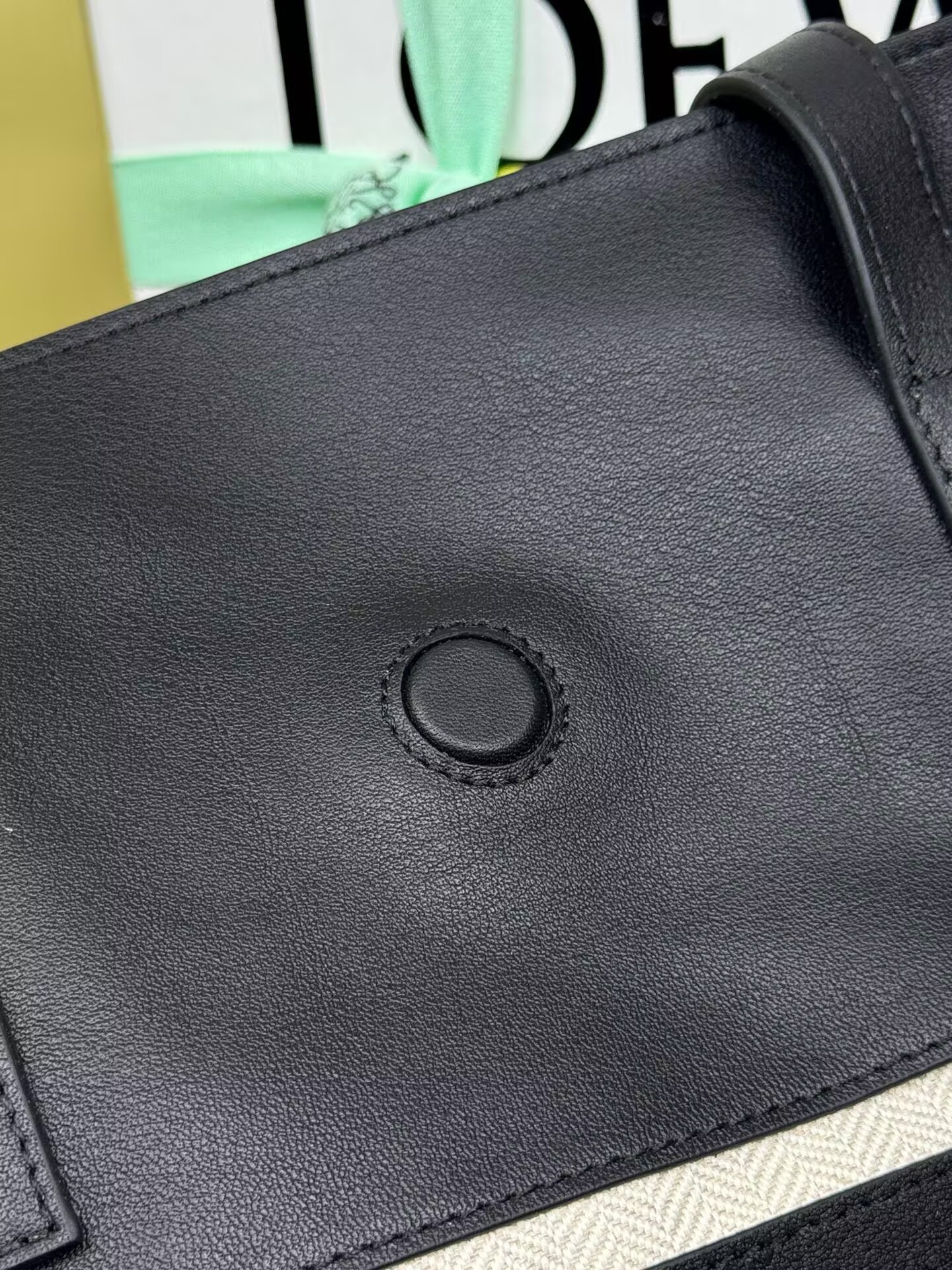 L0ew* Large Flamenco Clutch 29x38x14cm