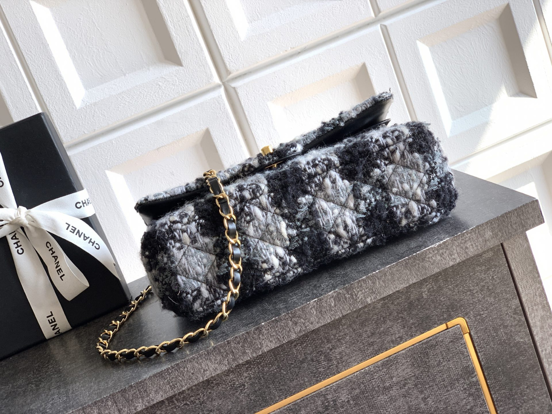 Chanel Flap Bag 25x15x6.5cm