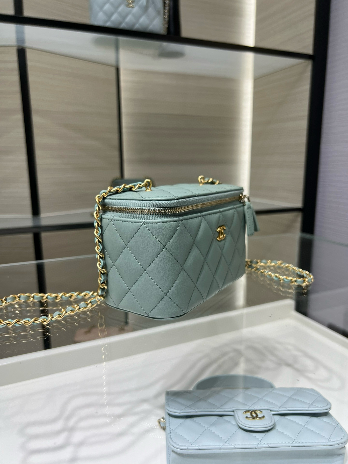 Ch**el Vanity With Chain 9.5x17x8cm