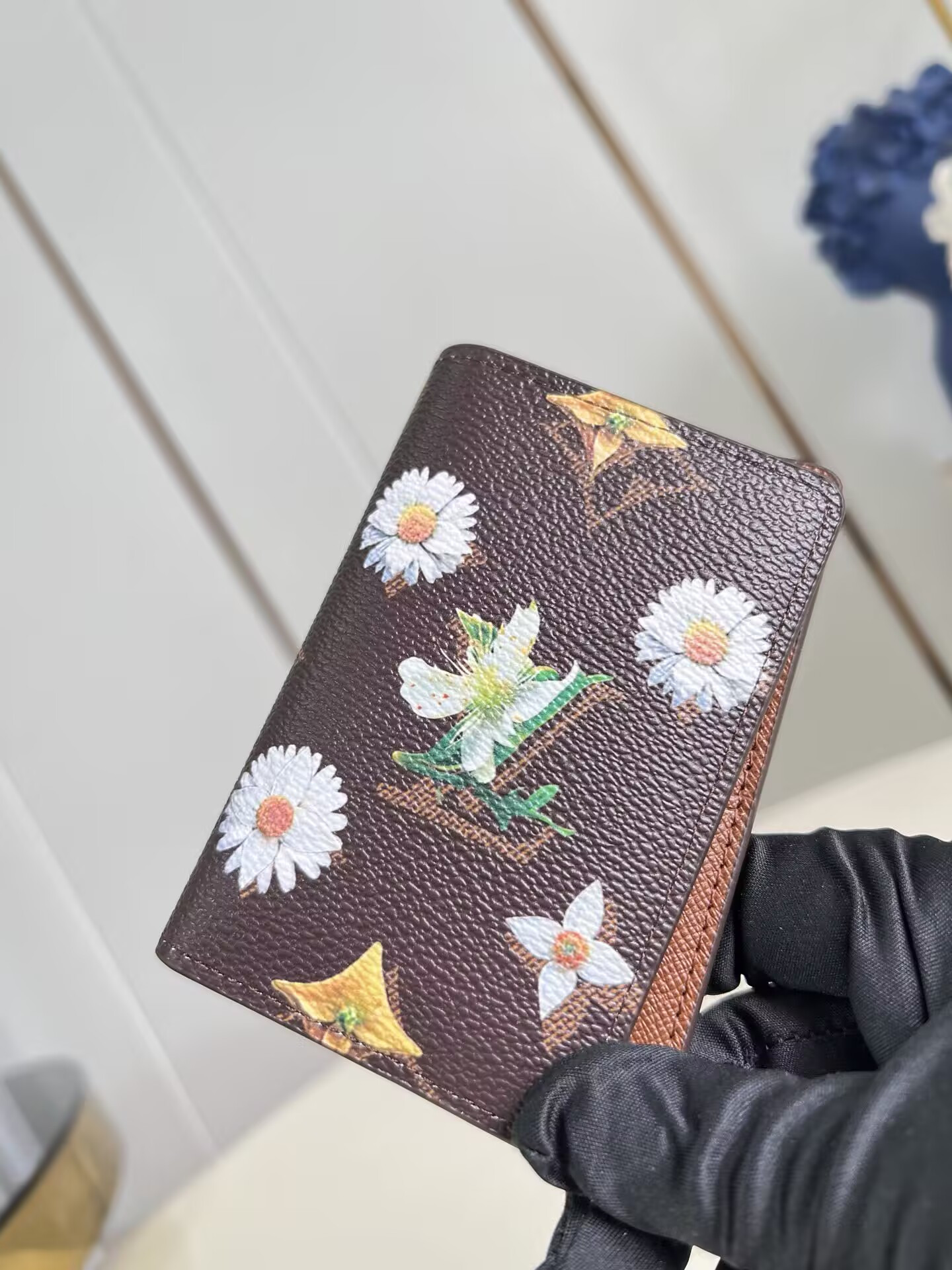 LV Pocket Organizer M27542 7.5 x 11.1 x 1 cm