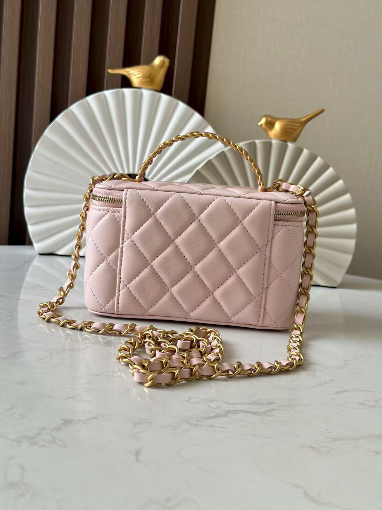 Ch**el Vanity With Chain 9.5x17x8cm