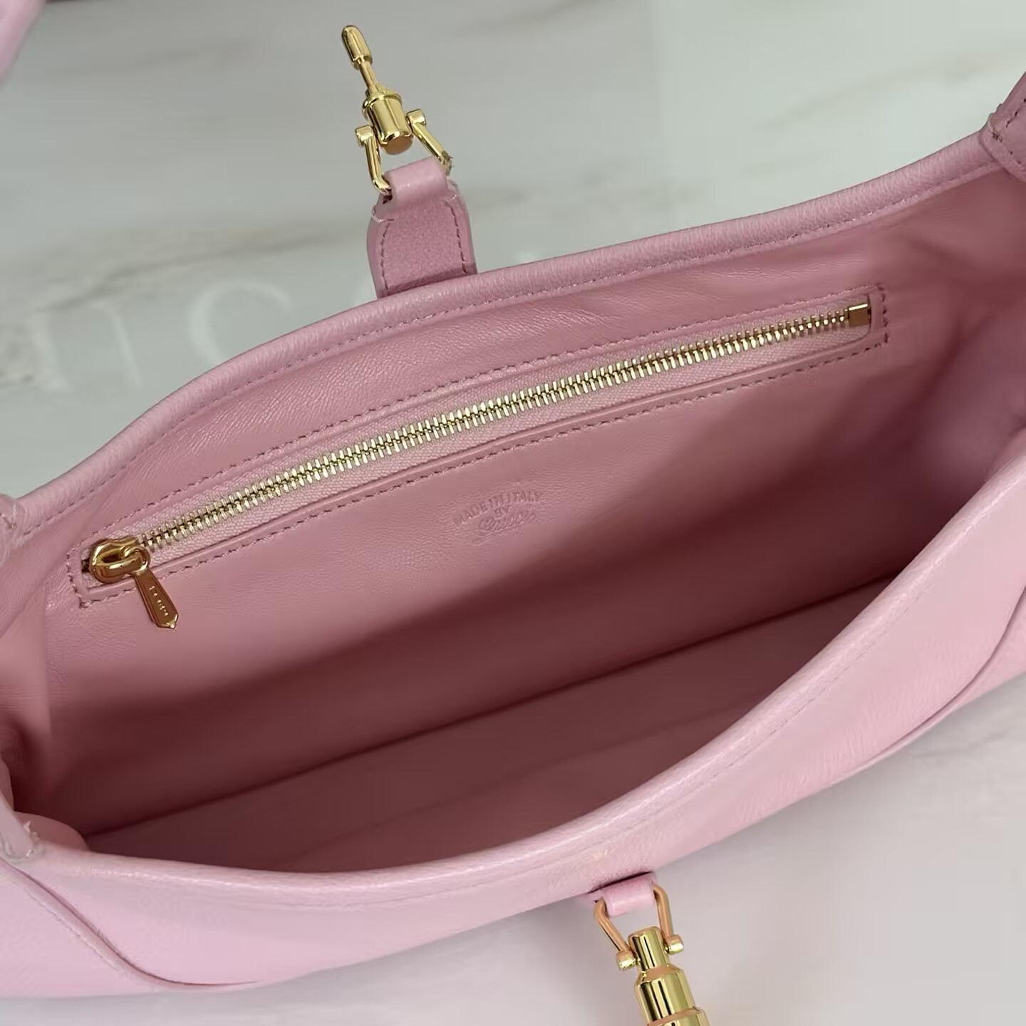 Gucci Jackie Slim Shoulder Bag 27x13x3.5cm