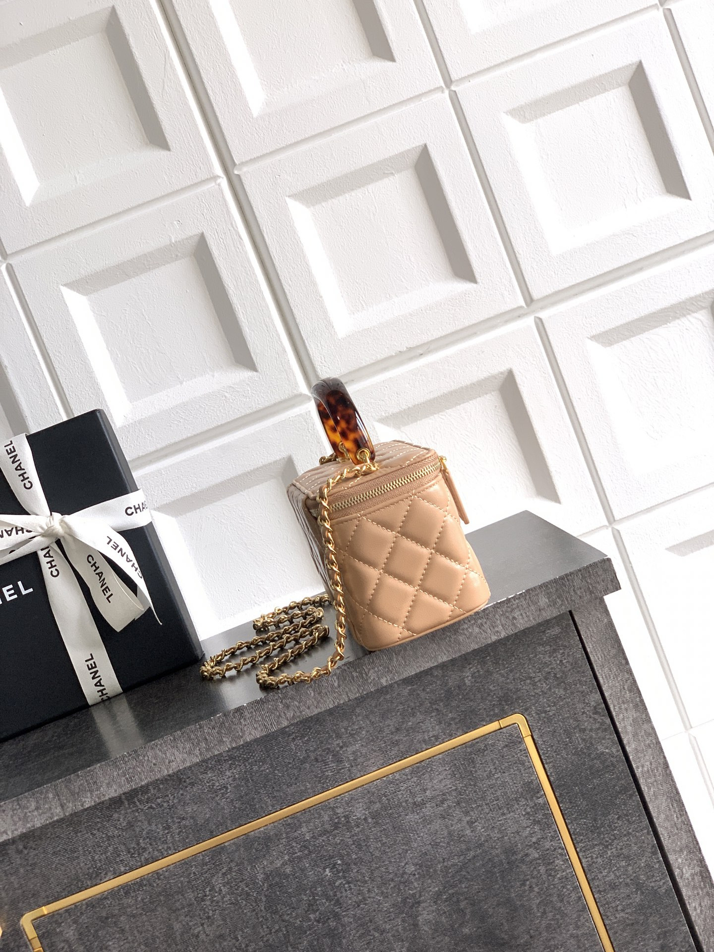 Ch**el classic vanity with chain handbag 17x9.5x8cm