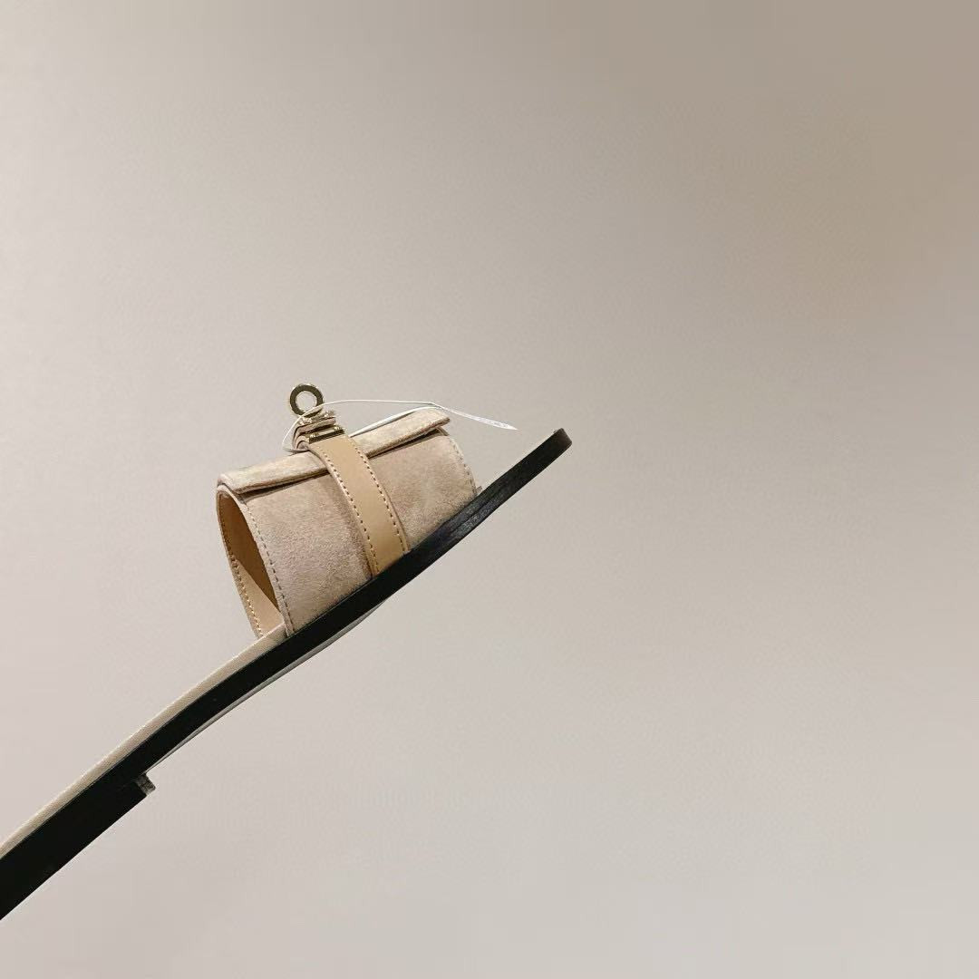 UA H**me5 Giulia sandal