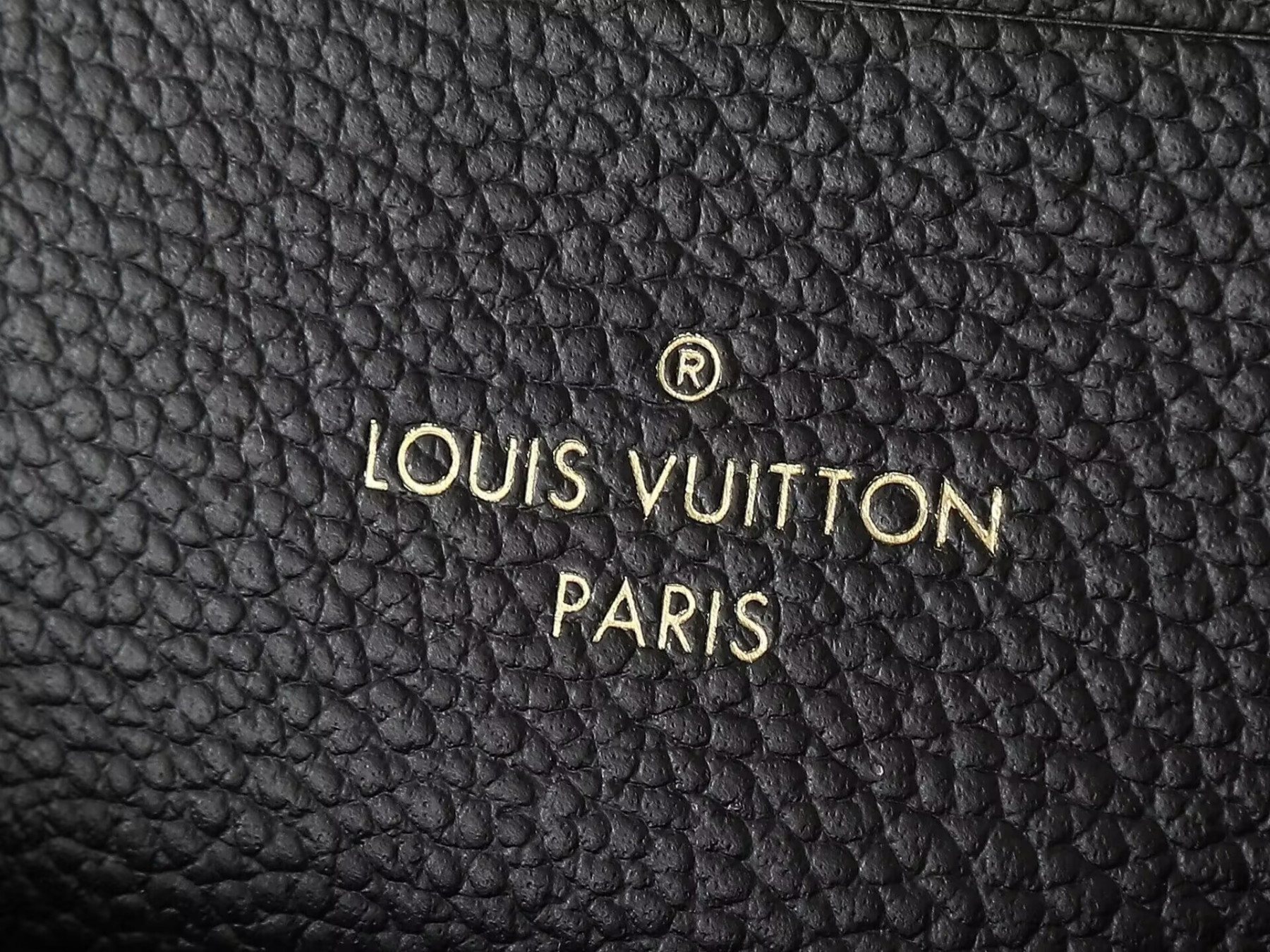 LV Nano Madeleine M12144 12.5x6x21cm