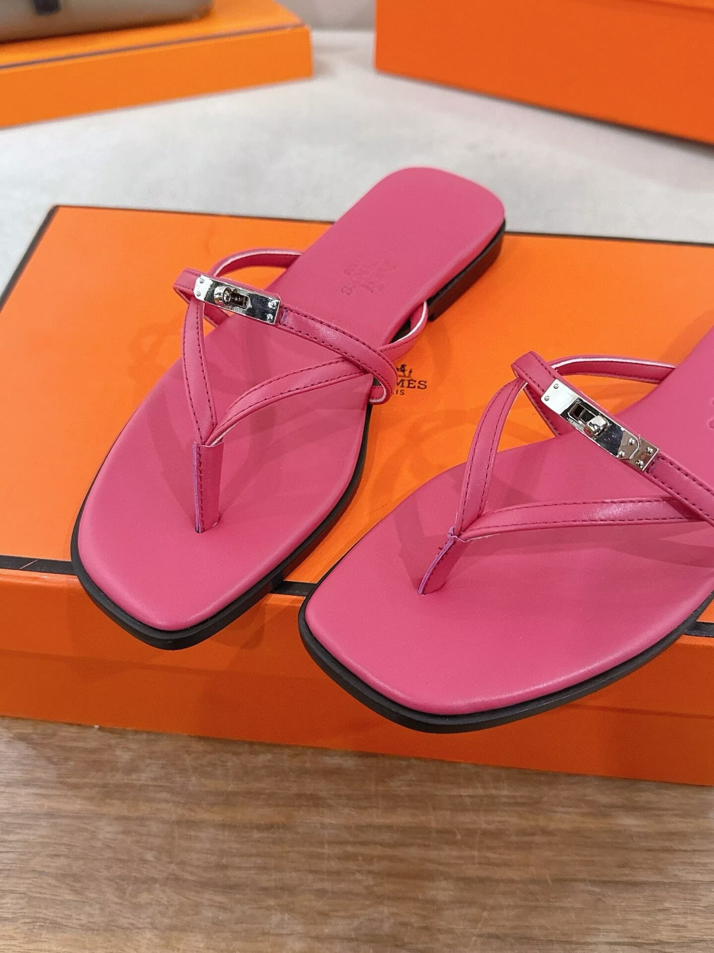 UA Hermès Miss Sandals