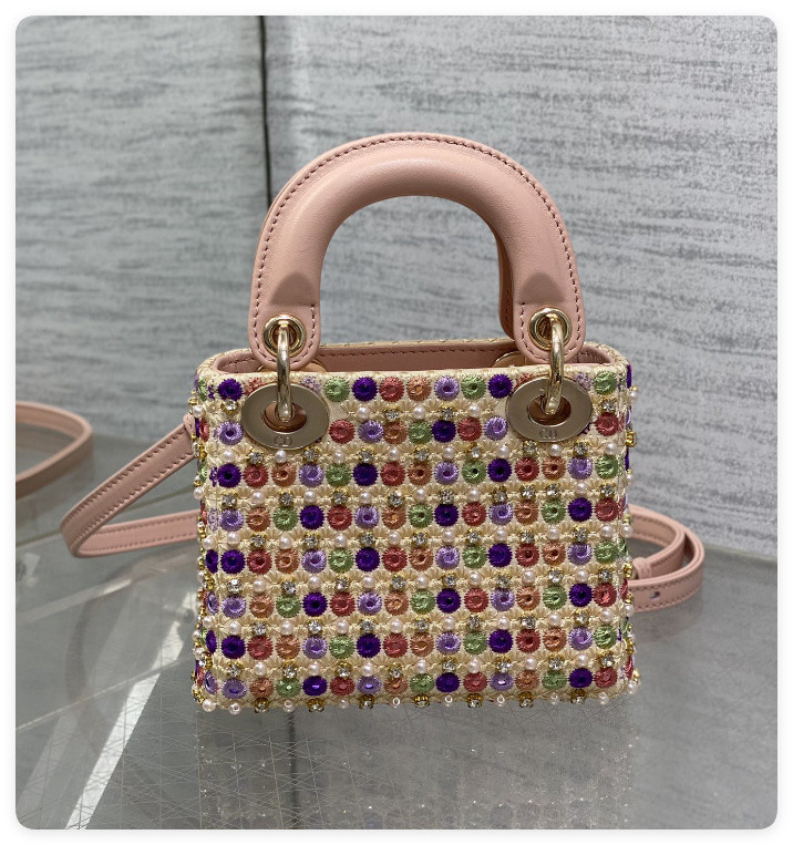 D10r Artistic Limited Edition Three-Gusset Lady D10r Micro Bag with Heavy Bead Embroidery 12x10x5cm