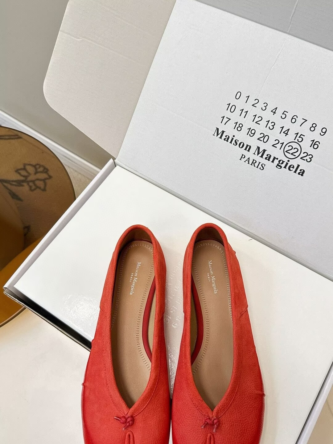 UA Maison Margiela Tabi Leather Ballet Flats
