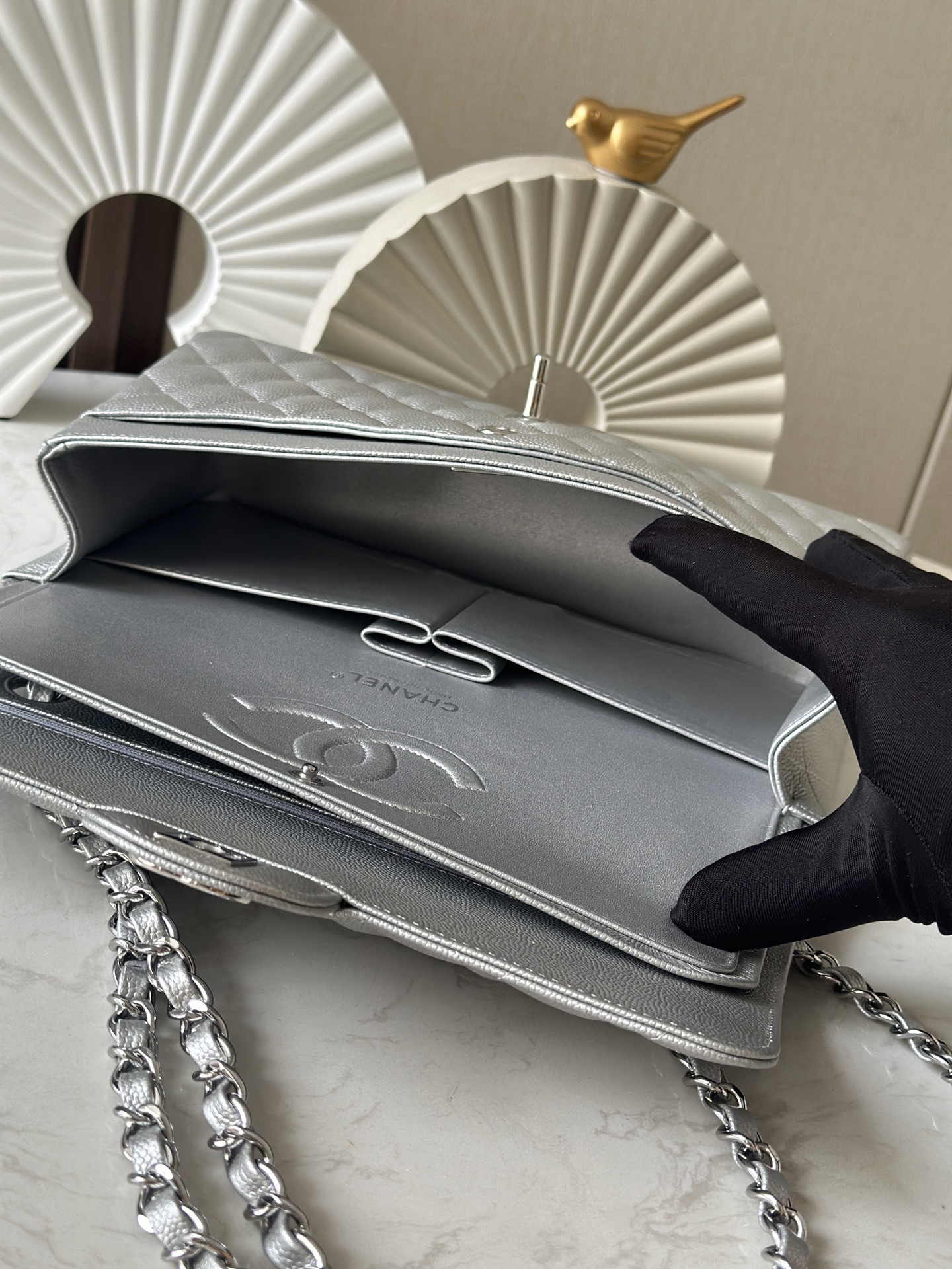 Chanel Classic Flap Bag 15x25.5x6cm