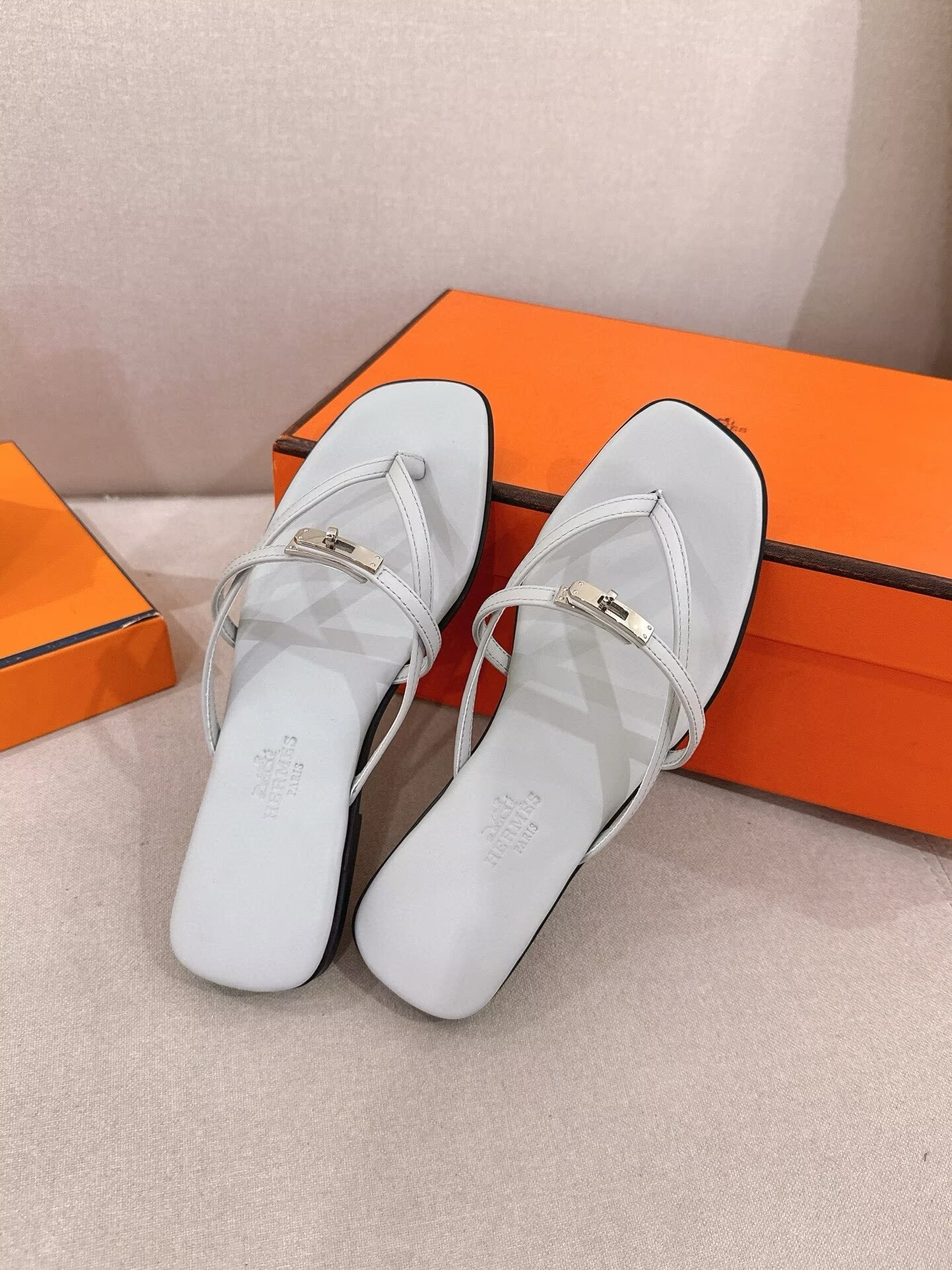 UA Hermès Miss Sandals