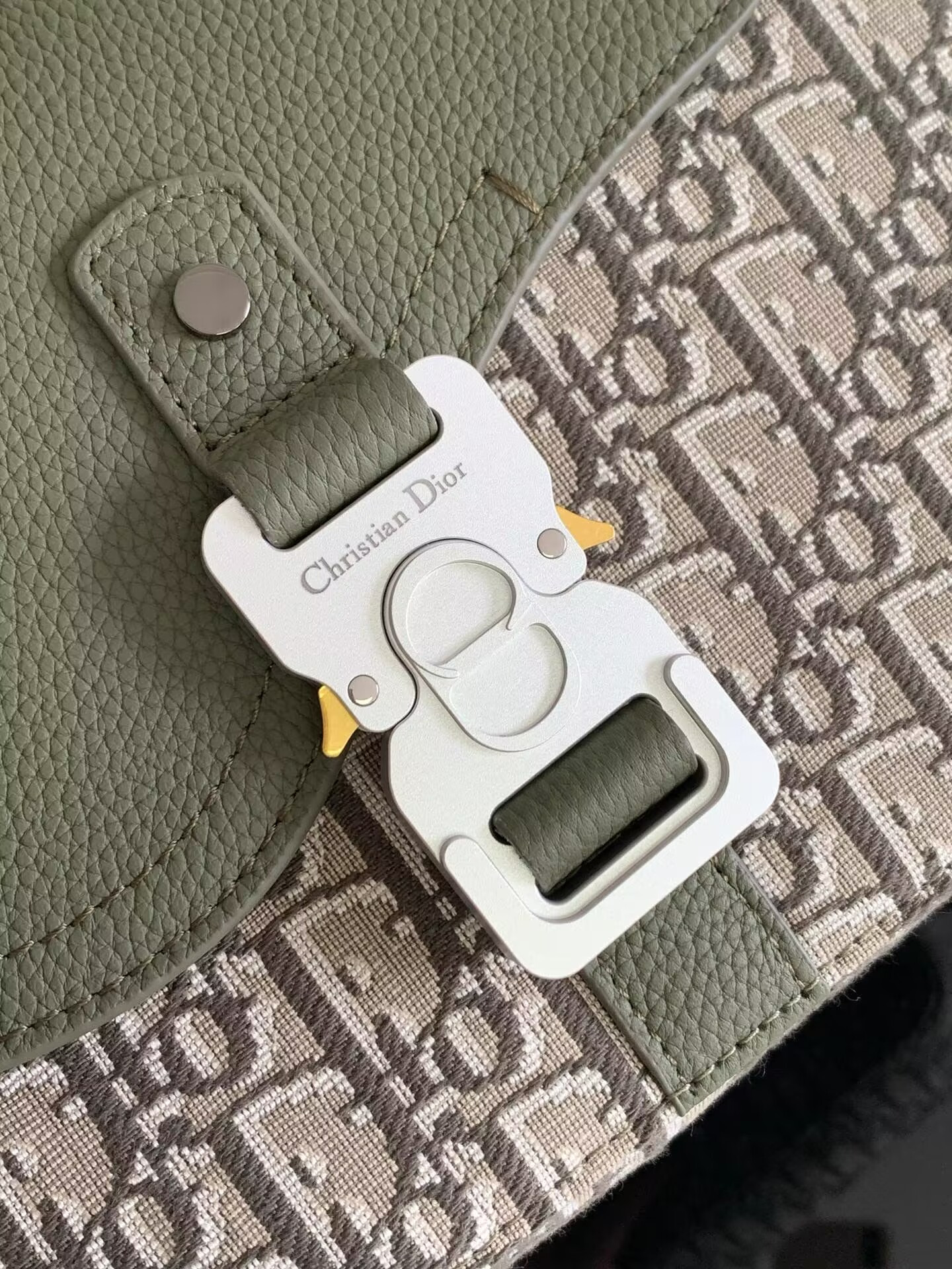 D10r Saddle Messenger Bag 23x18x6cm