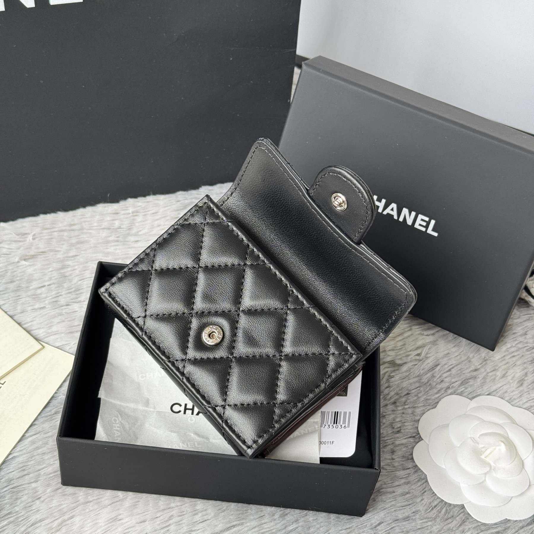 Ch**el card holder 10.5x7.5x3cm