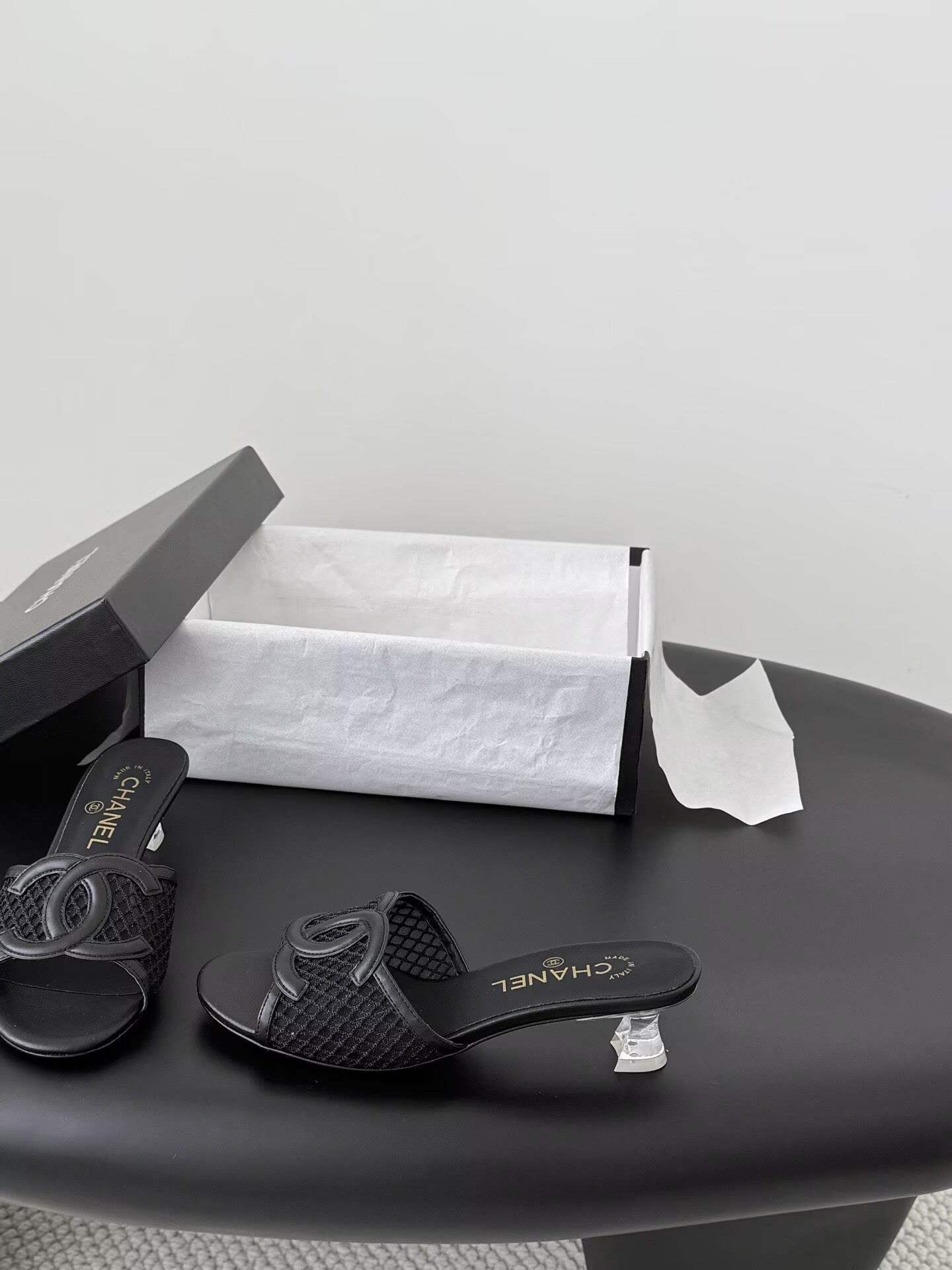 ua Ch**el sandals 4.5cm heel