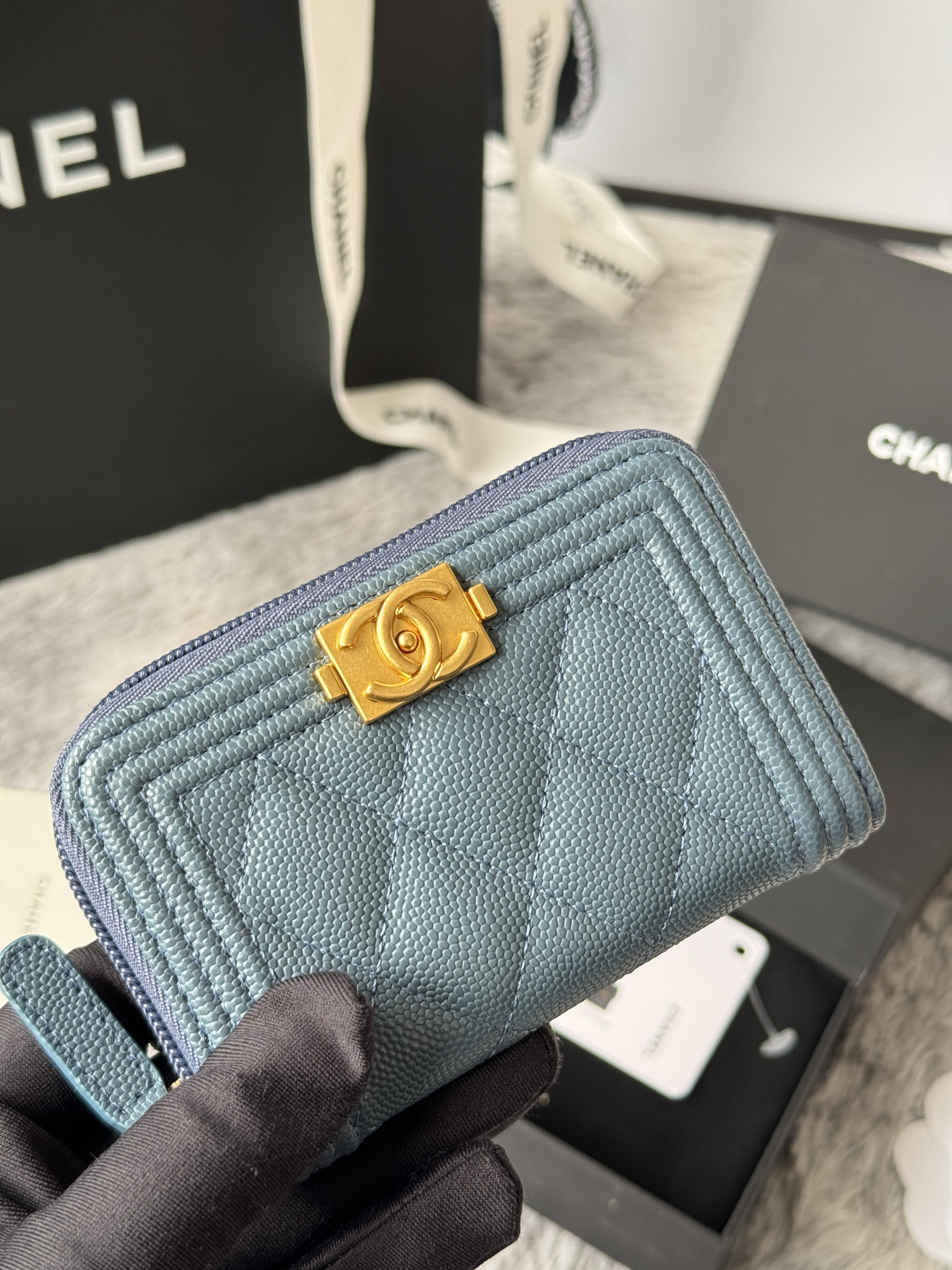 Ch**el boy zip around coin purse wallet a80602 7.5x11cm