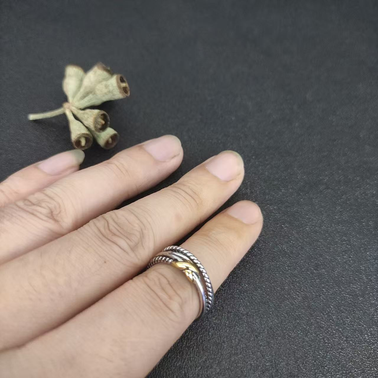 David Yurman X CROSSOVER BAND RING