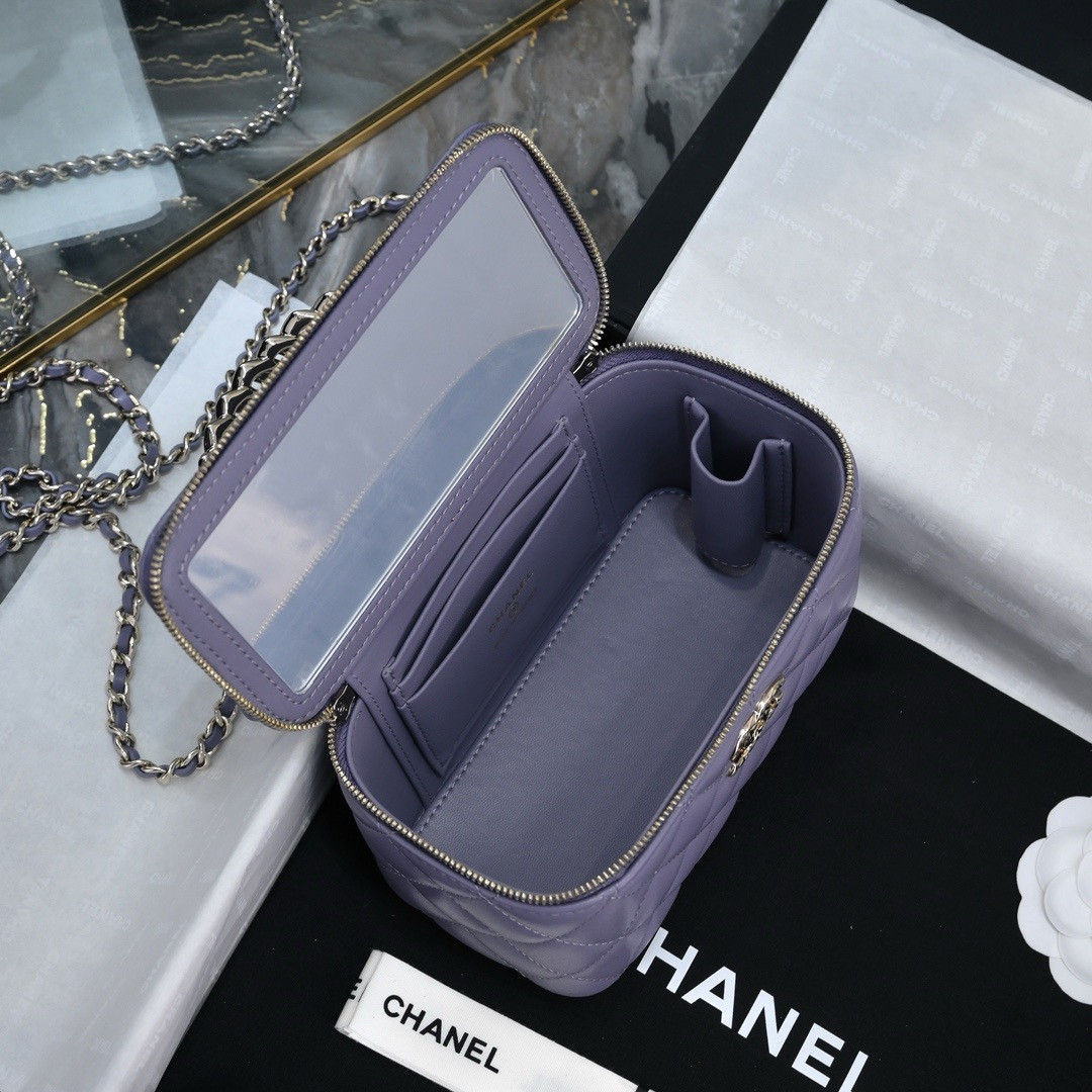 Ch**el Clutch With Chain 9.5x17x 8cm