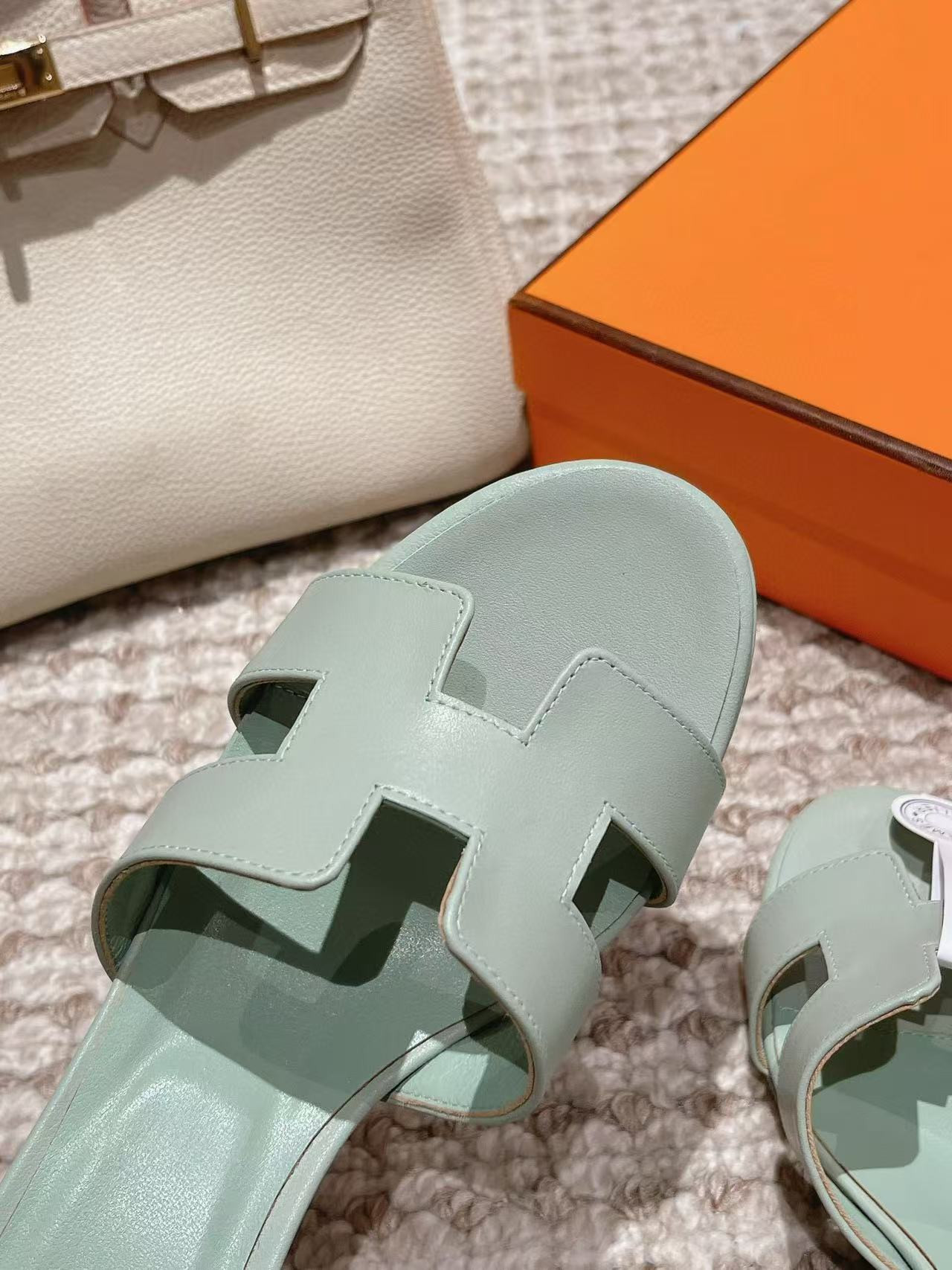 UA H**me5 Oasis Sandal