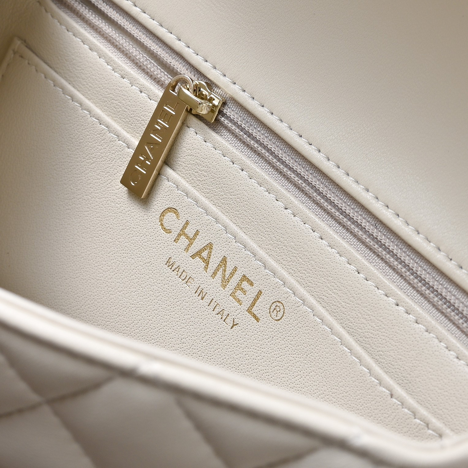 Ch**el mini flap bag 20x12x6.5cm