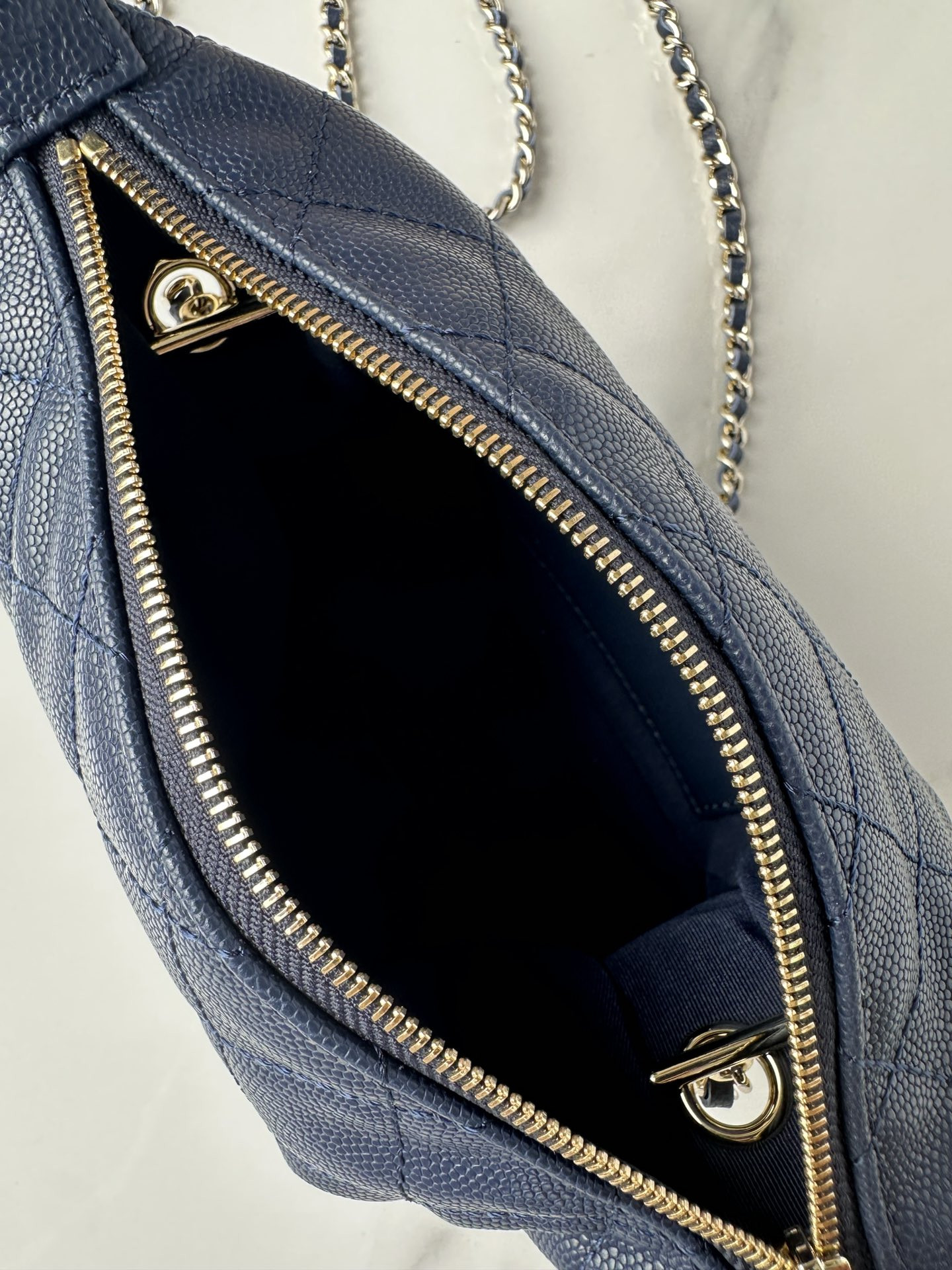 Chanel 25C Lunch box Bags 21.5×19×6cm