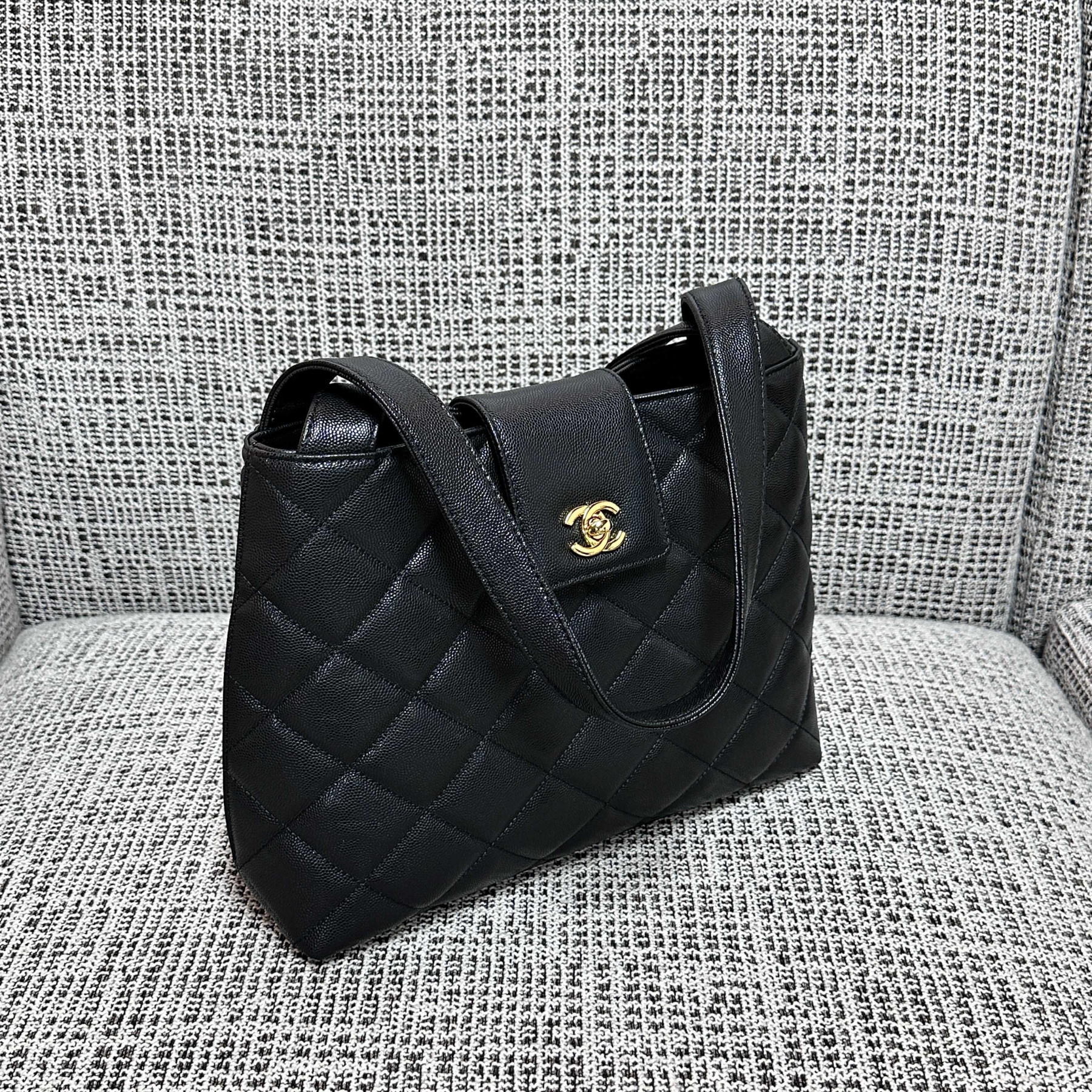 Ch**el shoulder tote bag 29x10x23.5cm