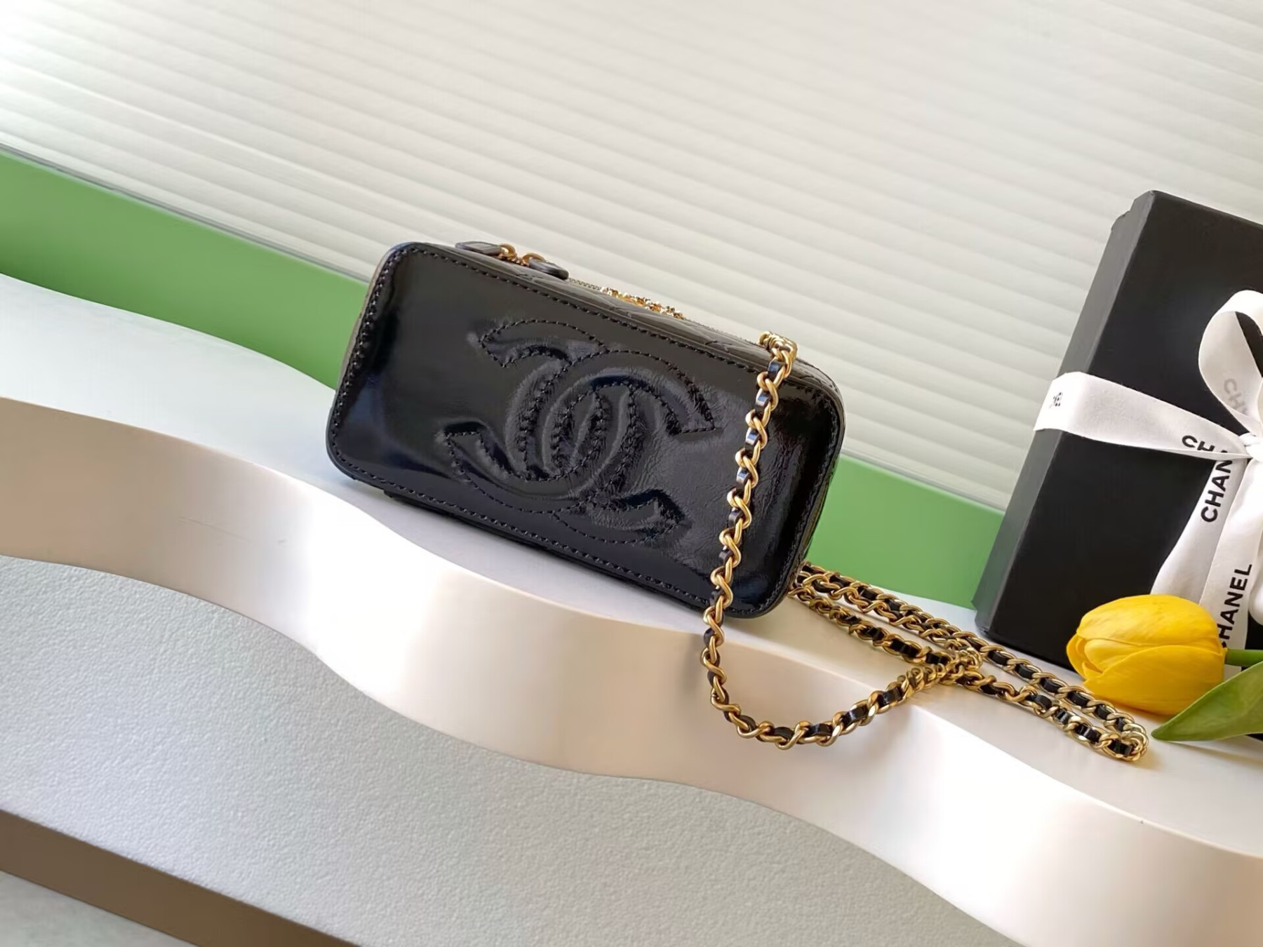 Ch**el Vanity With Chain 9.5x17x8cm