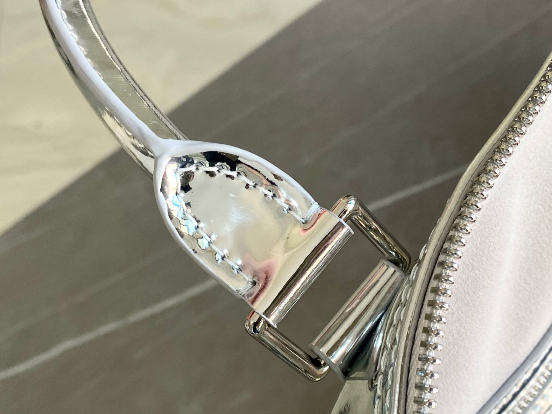 LV Keepall Bandoulière 50 M26766 50x29x23cm