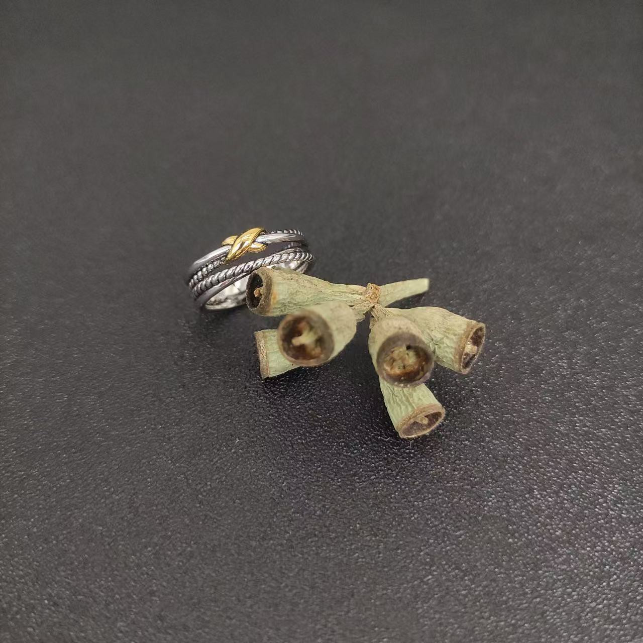 David Yurman X CROSSOVER BAND RING