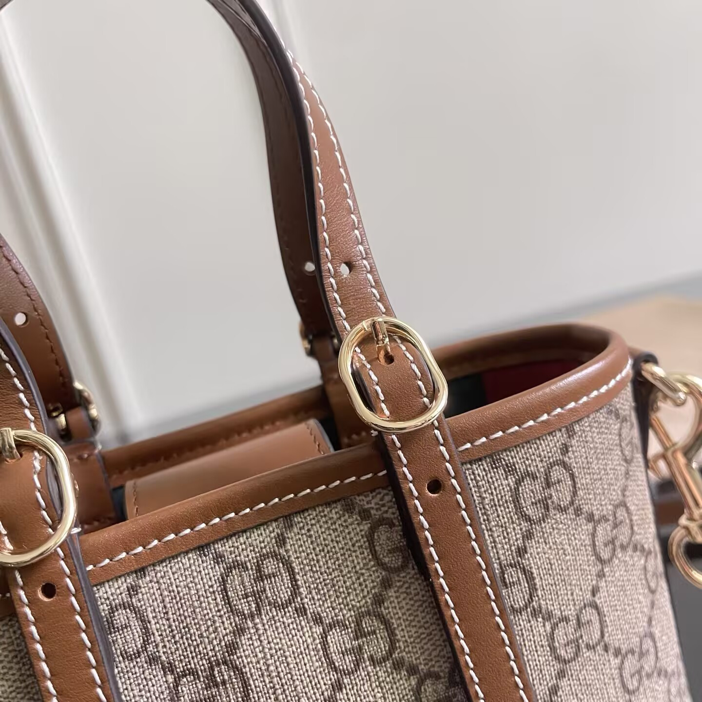 Gucci GG Emblem Mini Bag 17.5x11x6.5cm