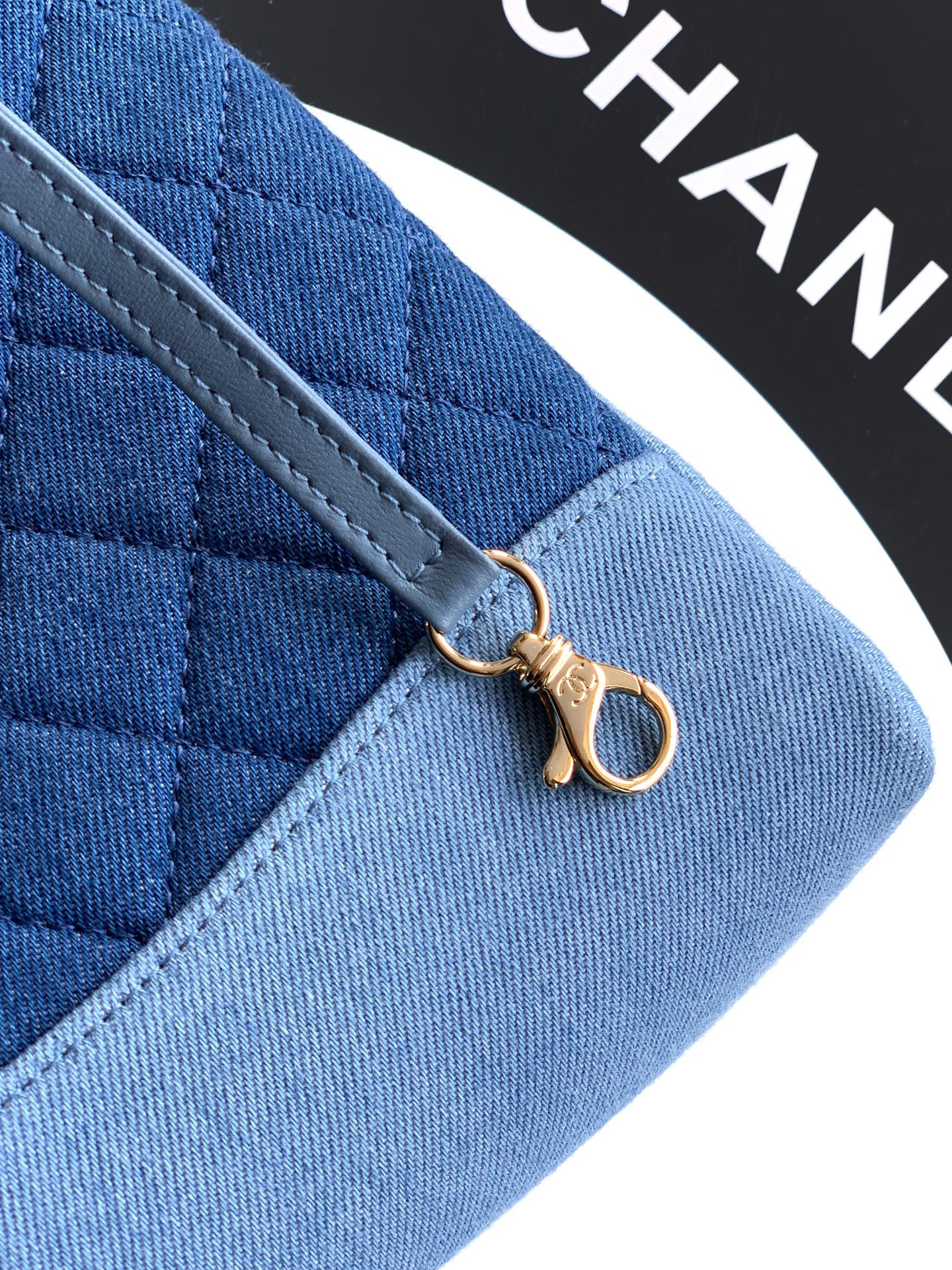 CHANEL 31 Mini Shopping Bag Dark Blue AS4133 22x23x5cm