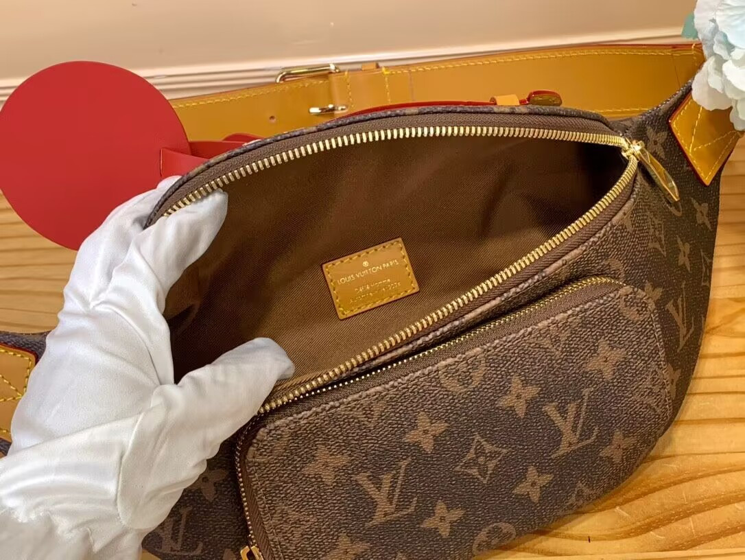 LV Rush Bumbag M11539 30 x 15 x 8CM