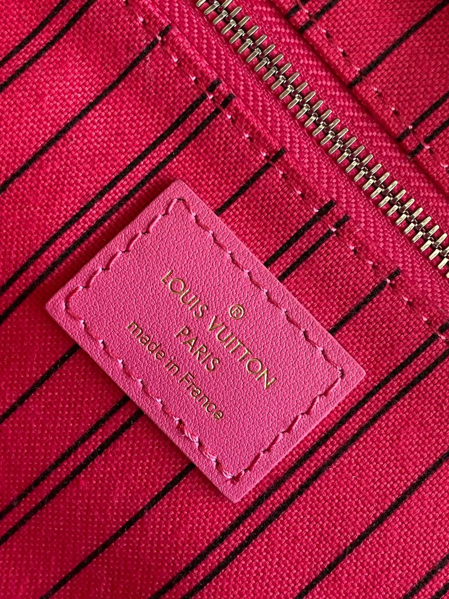 LV Dopp Kit M12641 28x15x16.5cm