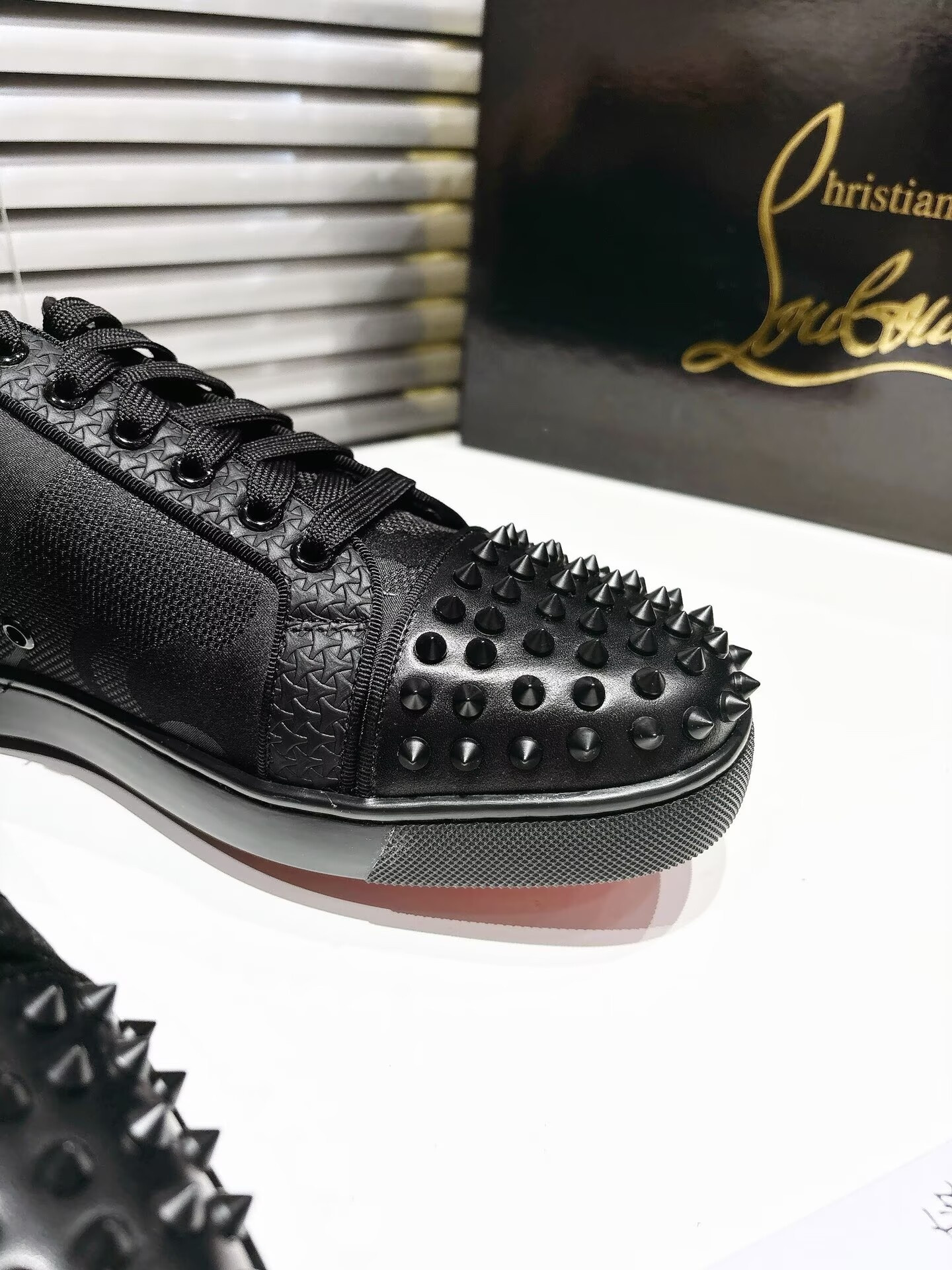 UA Christian Louboutin Seavaste 2 Orlato Sneakers