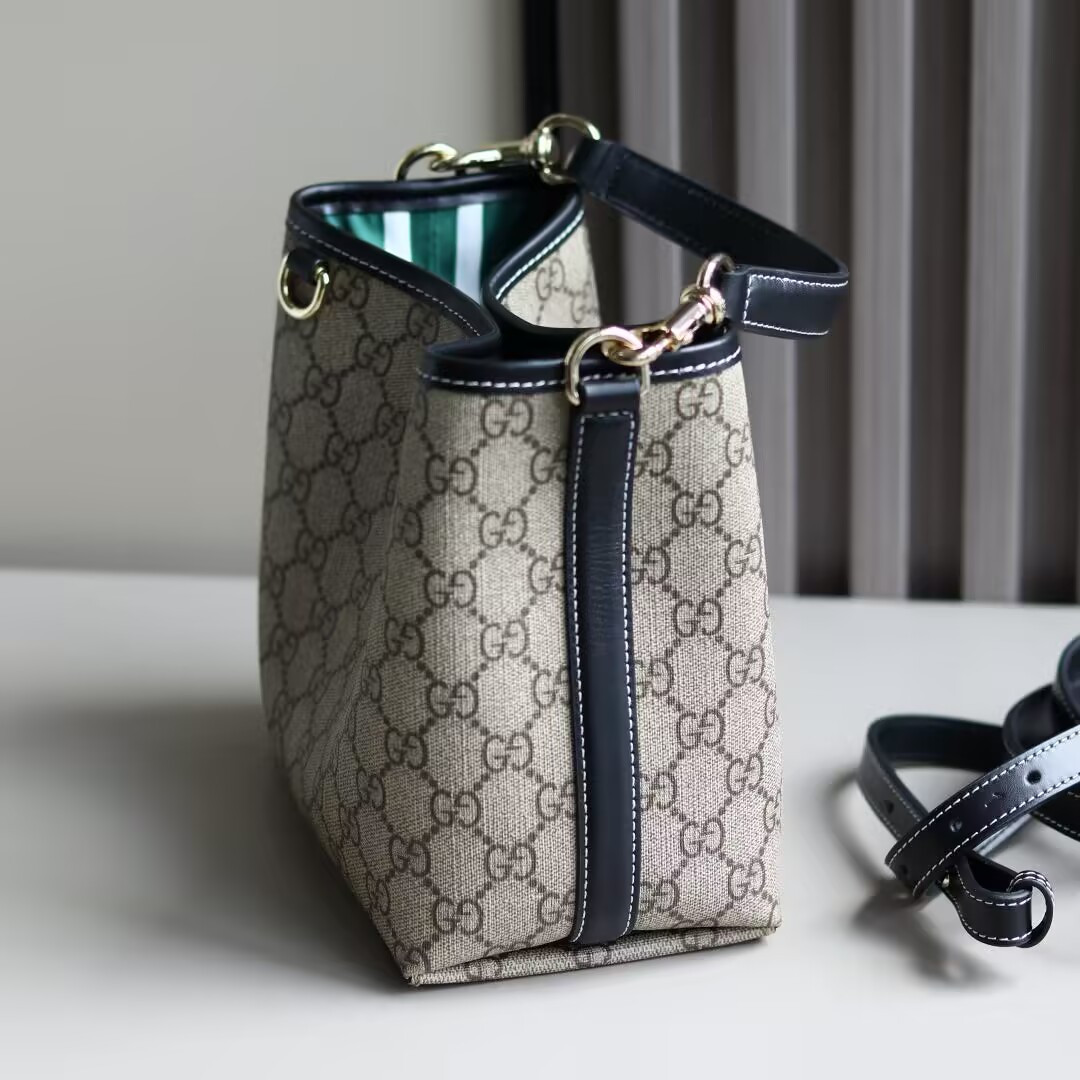 Gucci GG Emblem Small Bucket Bag 19x18x11cm