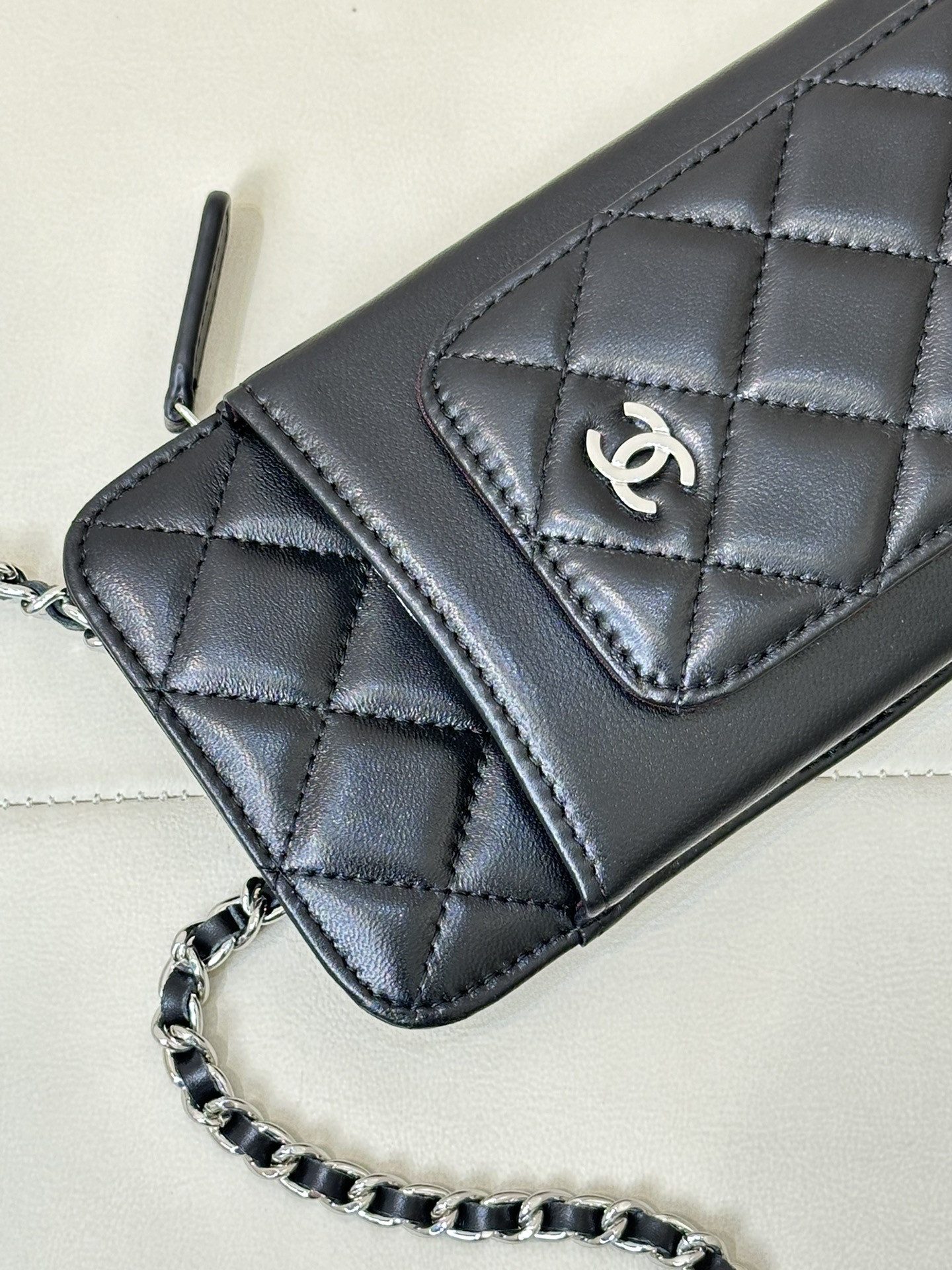 Ch**el phone bag 18x9x3cm