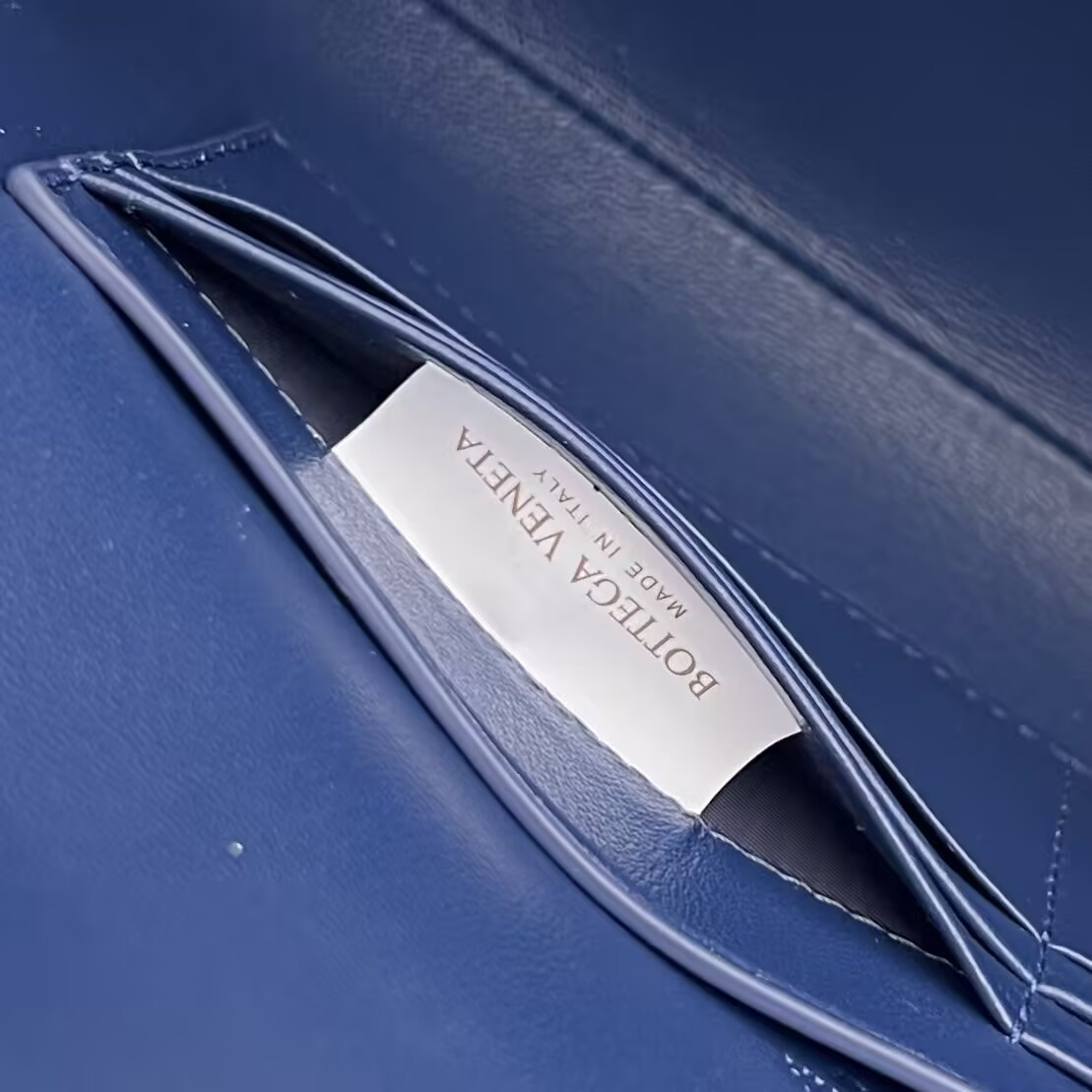 BOTTEGA VENETA Long Clutch Andiamo With Handle Fondant 31x13x3cm