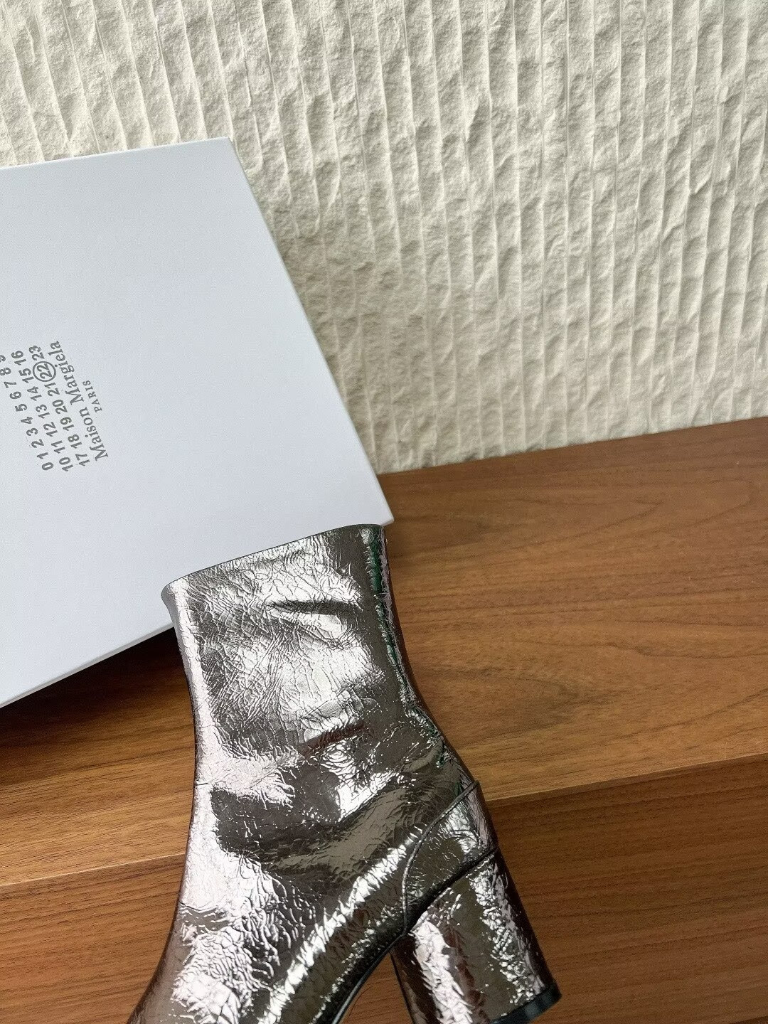 UA Ma1s0n Marg*e1a Tabi Mirror Boots