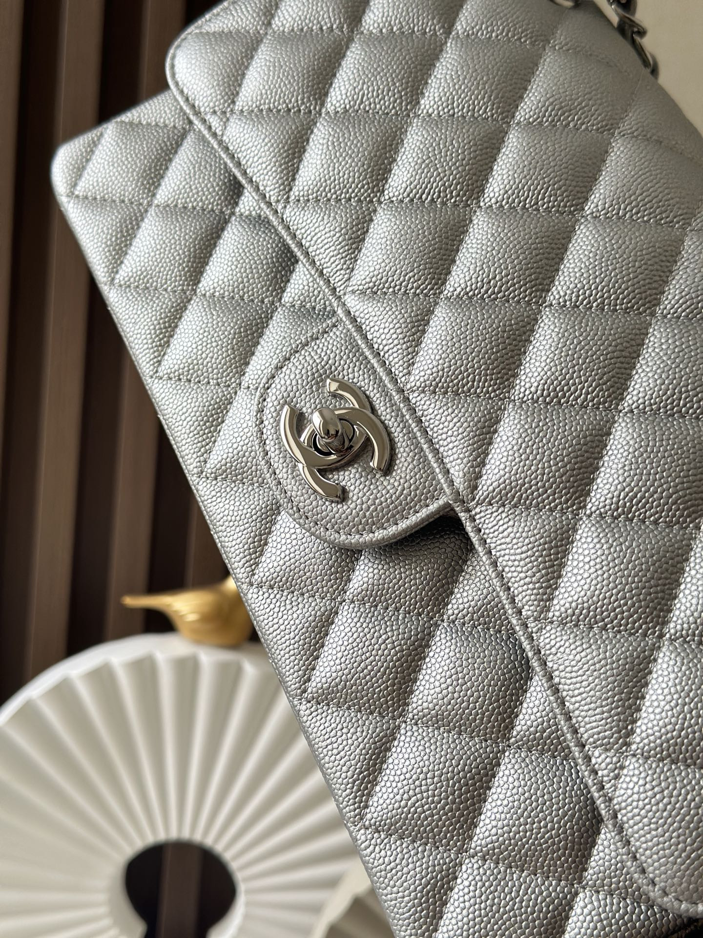 Chanel Classic Flap Bag 15x25.5x6cm