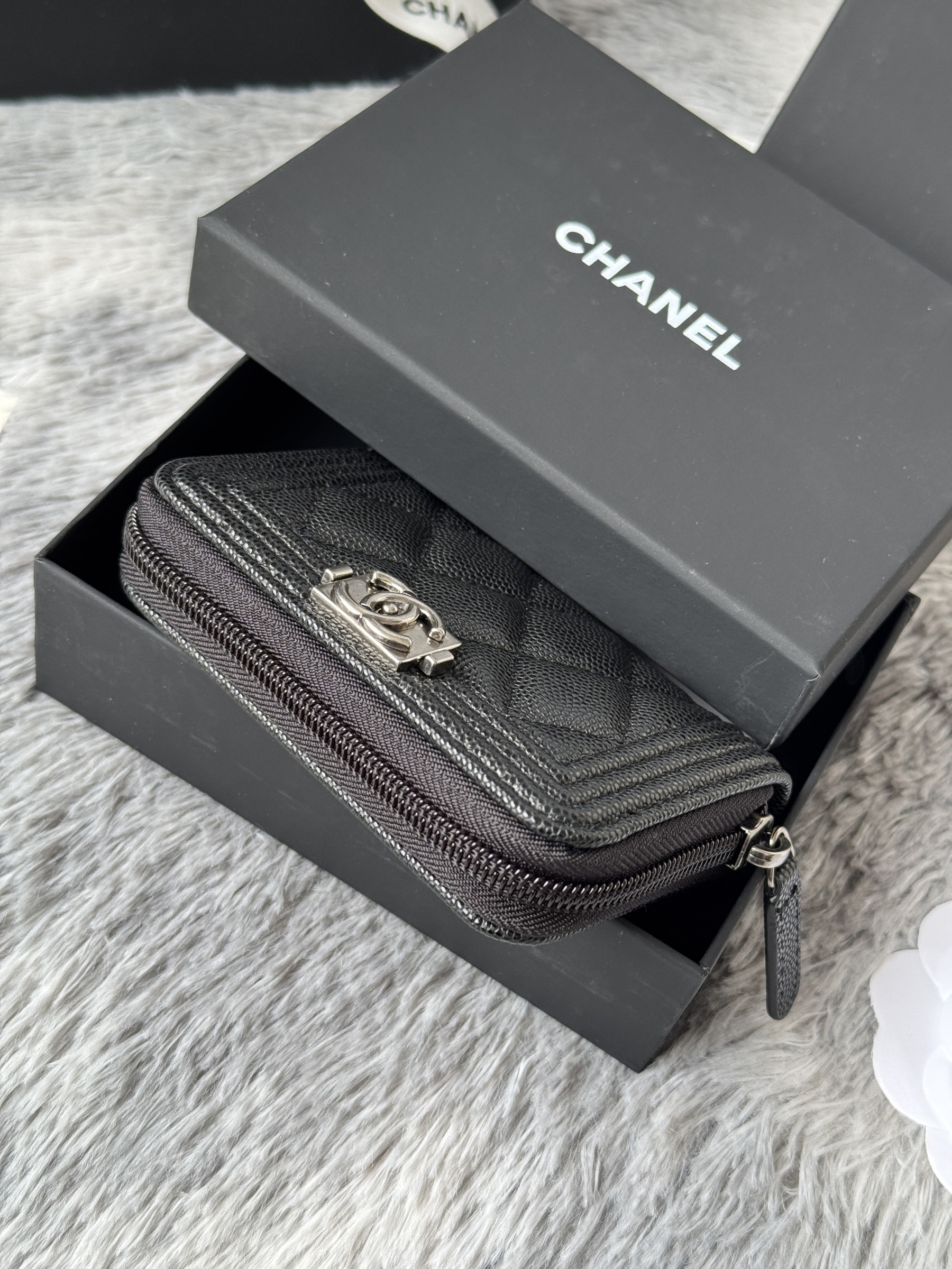 Ch**el boy zip around coin purse wallet a80602 7.5x11cm