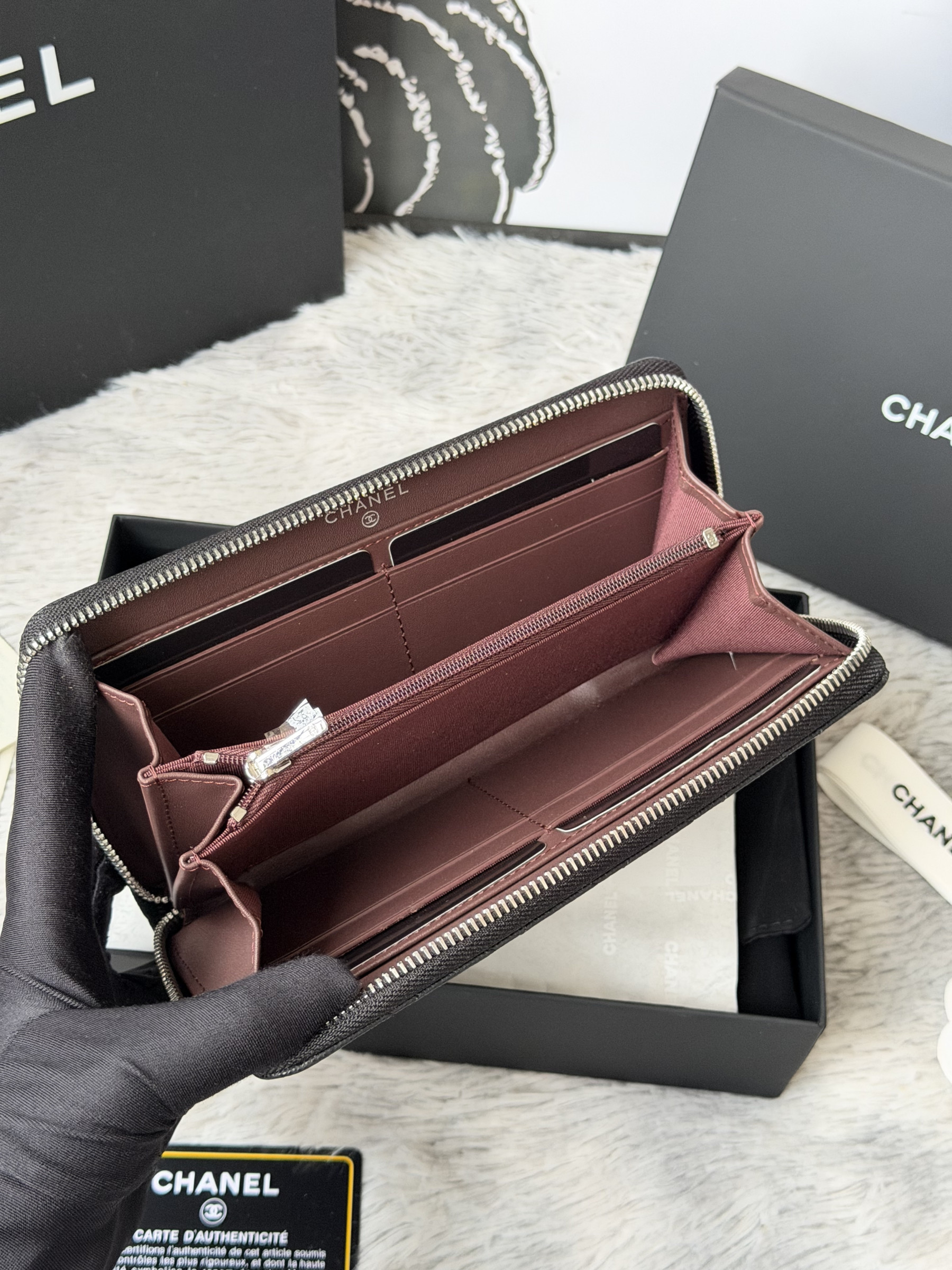 Ch**el zip around wallet 80758 10x19x3cm