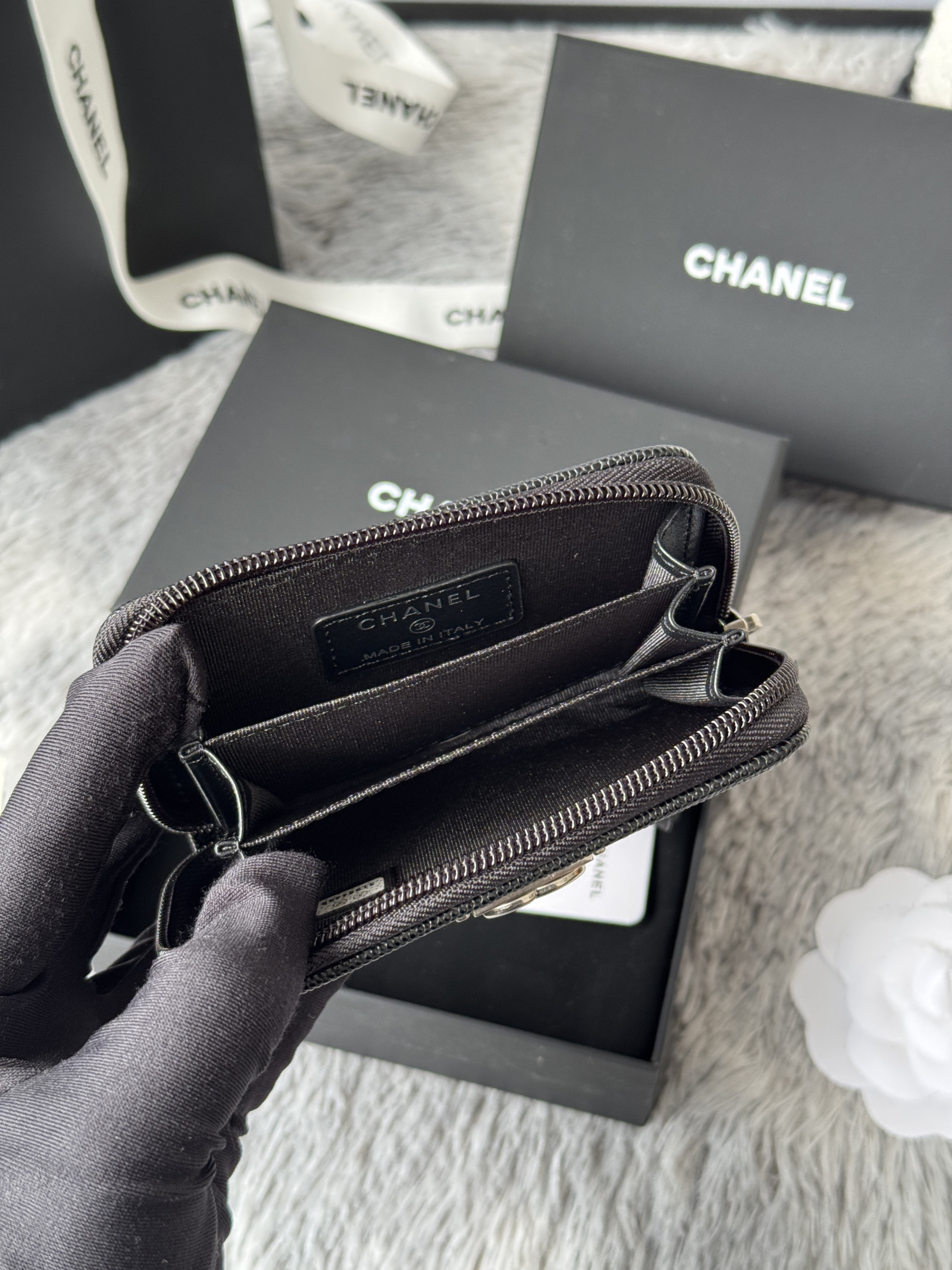 Ch**el boy zip around coin purse wallet a80602 7.5x11cm