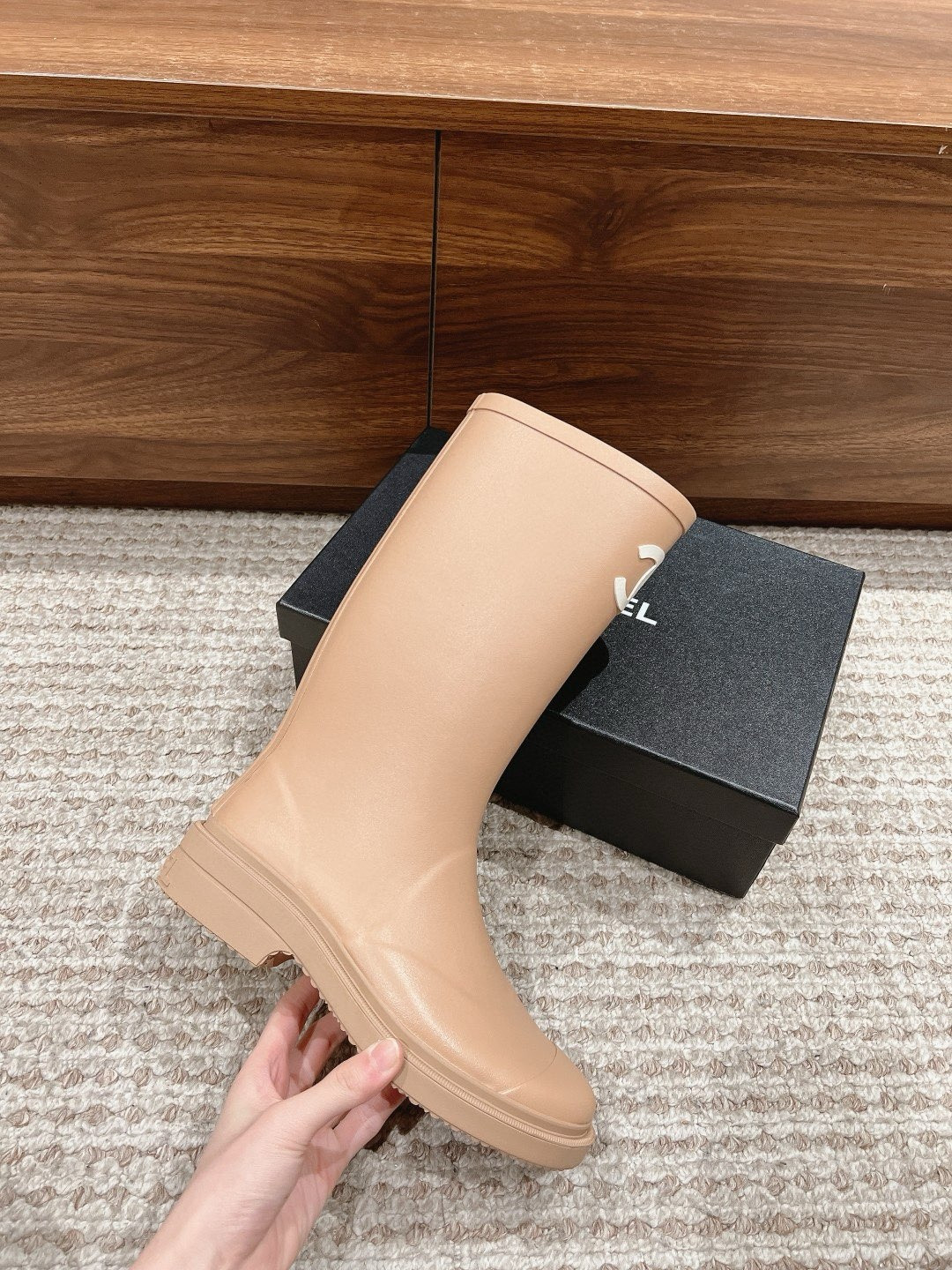 ua Ch**el boots (7-10 days production time)