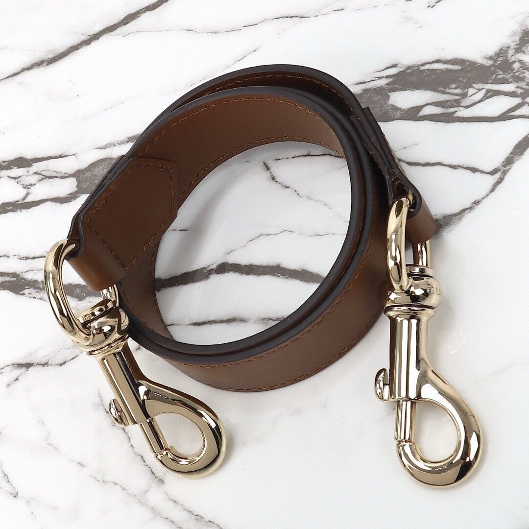 Gvc*1 B Shoulder Bag 42x 36x 2cm